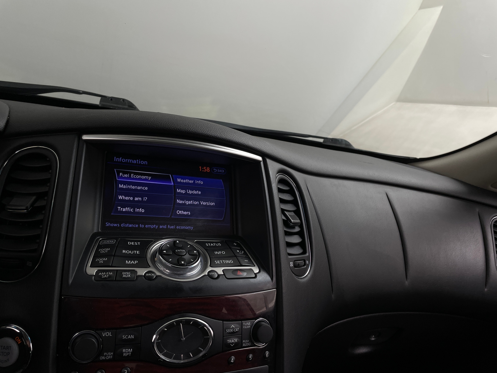Thumbnail: 2017 INFINITI QX50 - 3