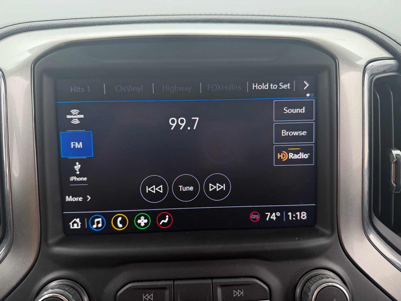 Thumbnail: 2021 Chevrolet Silverado 1500 - 3