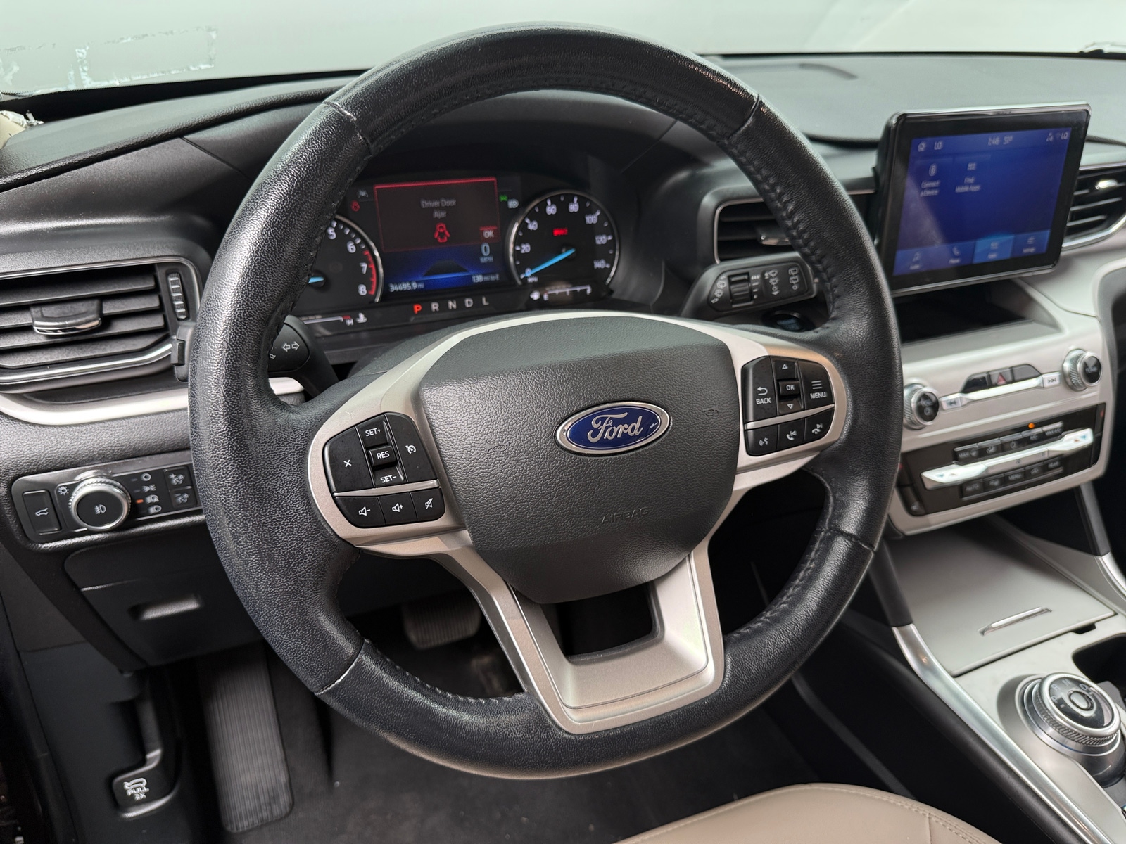 Thumbnail: 2022 Ford Explorer - 4