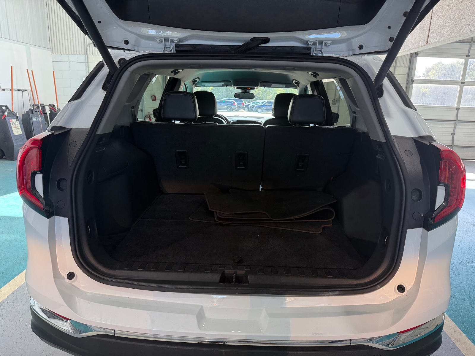 Thumbnail: 2024 GMC Terrain - 6