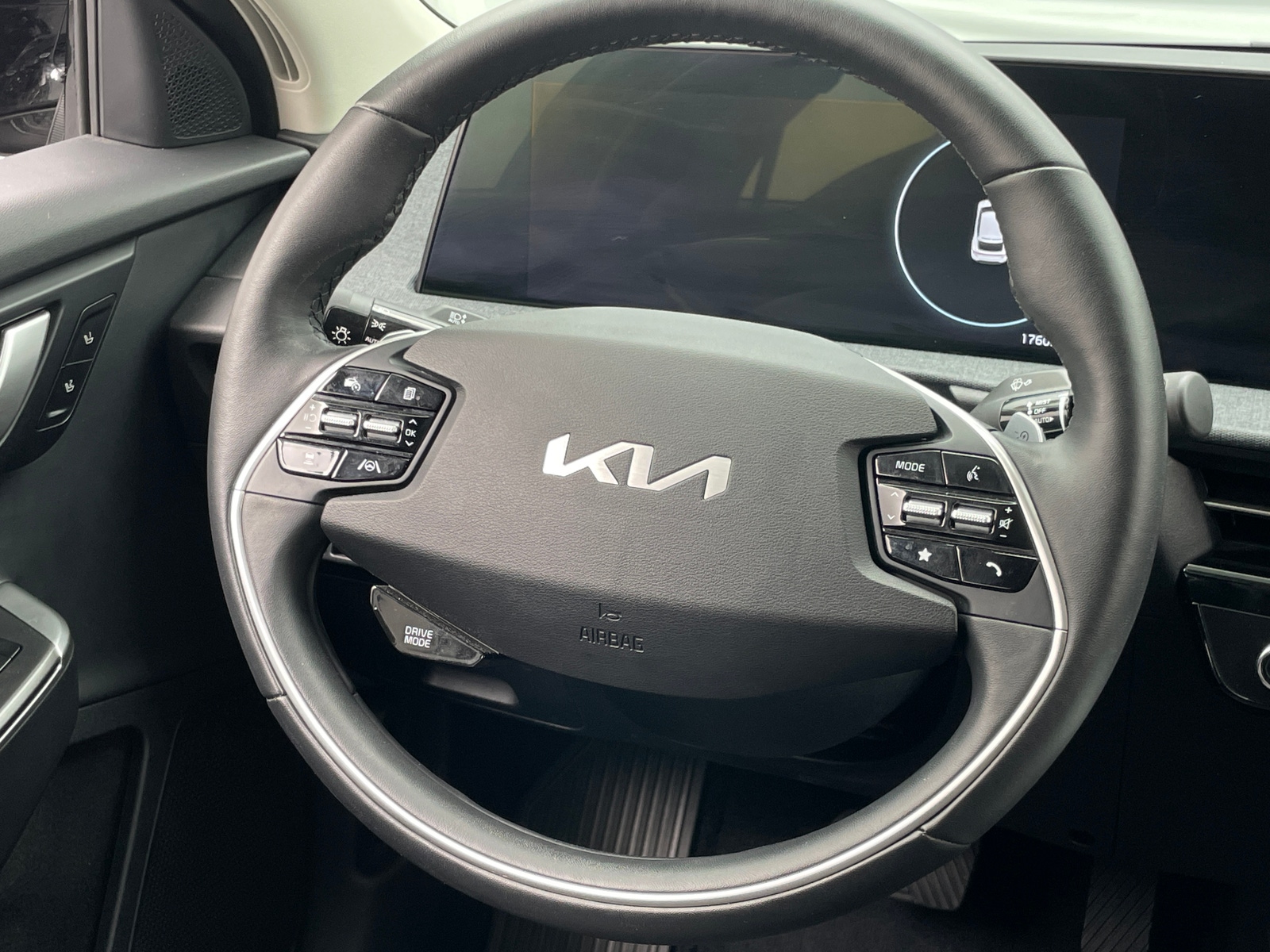 Thumbnail: 2024 Kia EV6 - 4