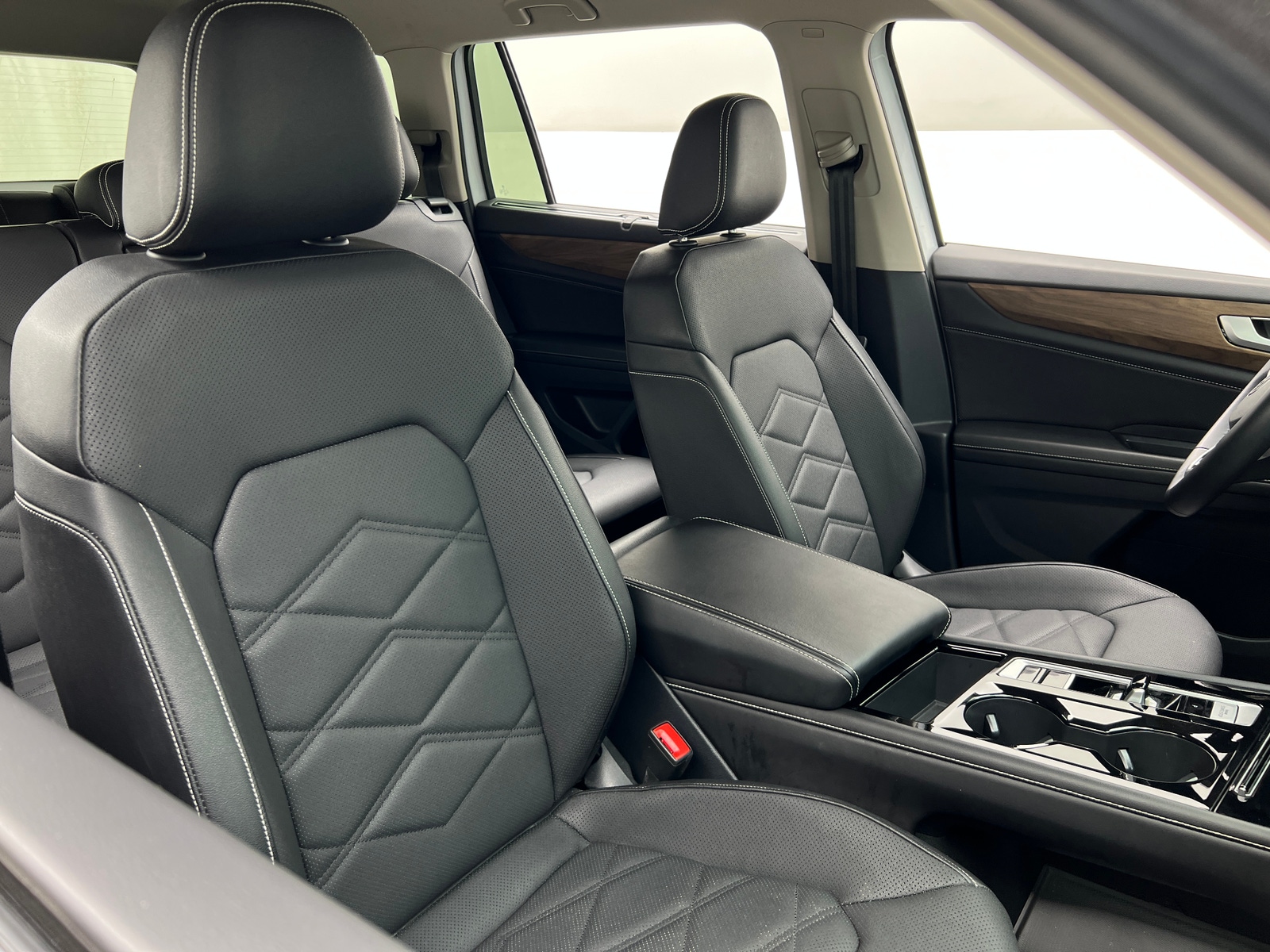Thumbnail: 2026 Volkswagen Atlas - 2