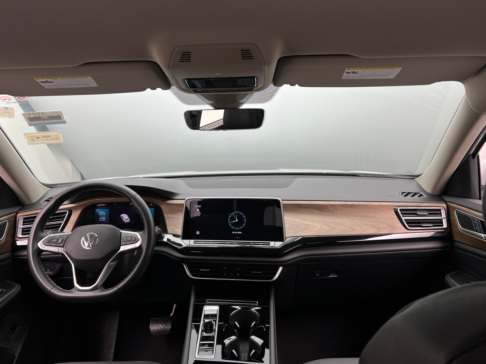 Thumbnail: 2026 Volkswagen Atlas - 3