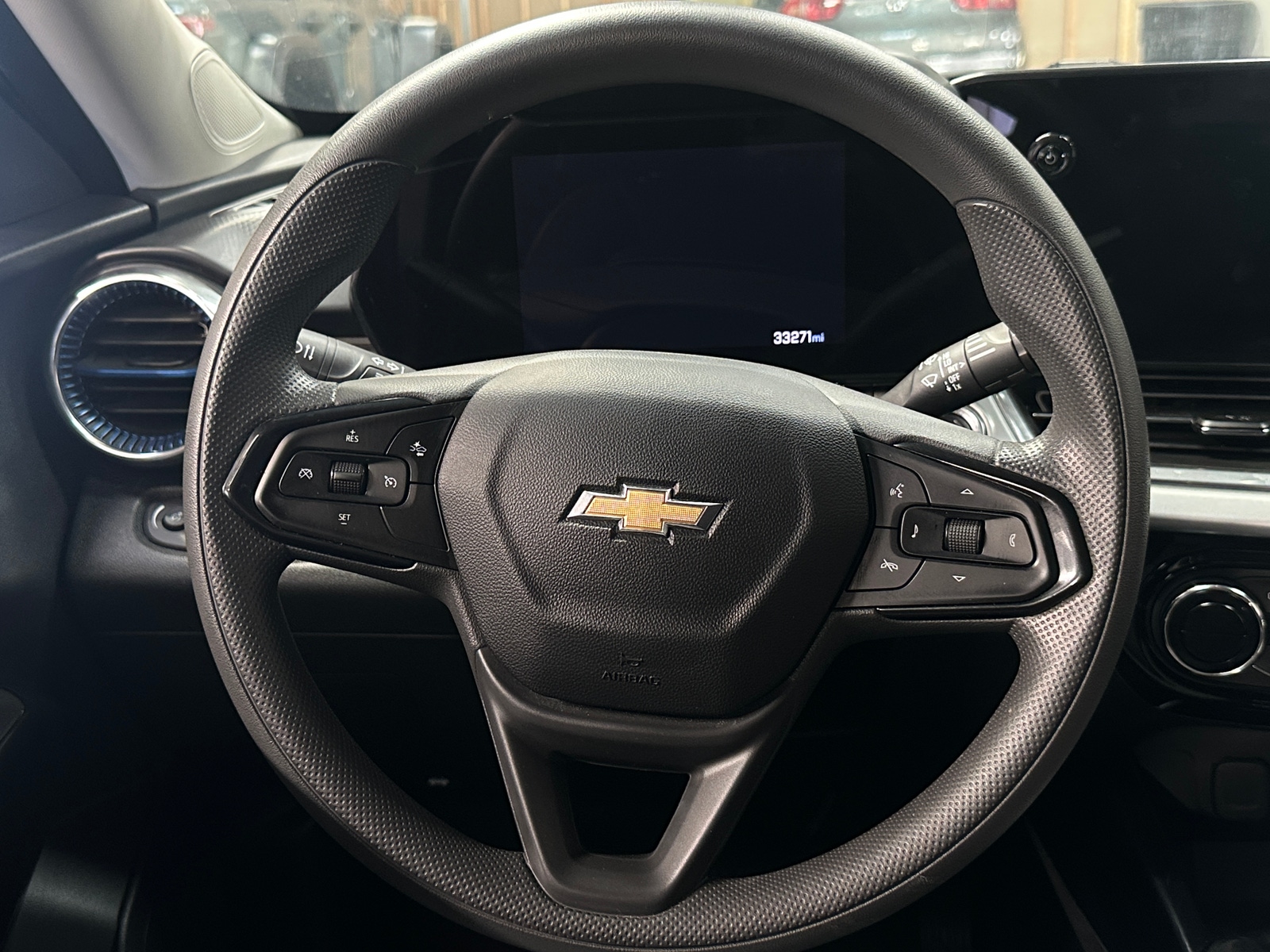 Thumbnail: 2025 Chevrolet Trax - 4