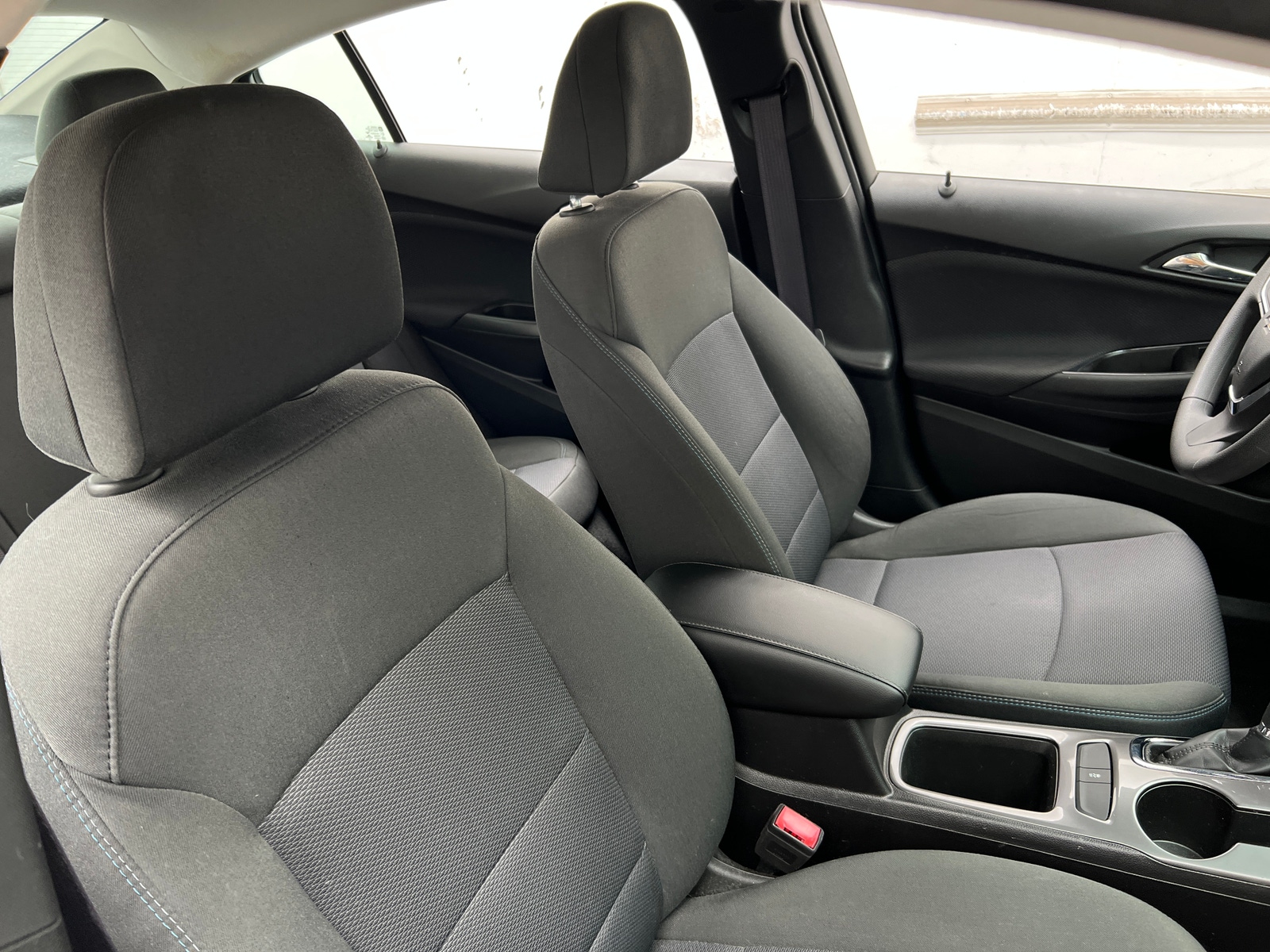 Thumbnail: 2017 Chevrolet Cruze - 2