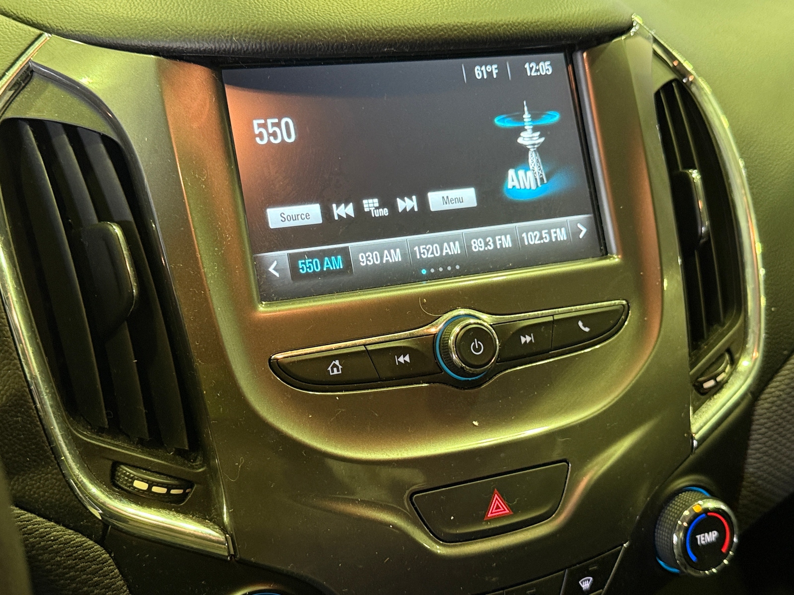 Thumbnail: 2017 Chevrolet Cruze - 4