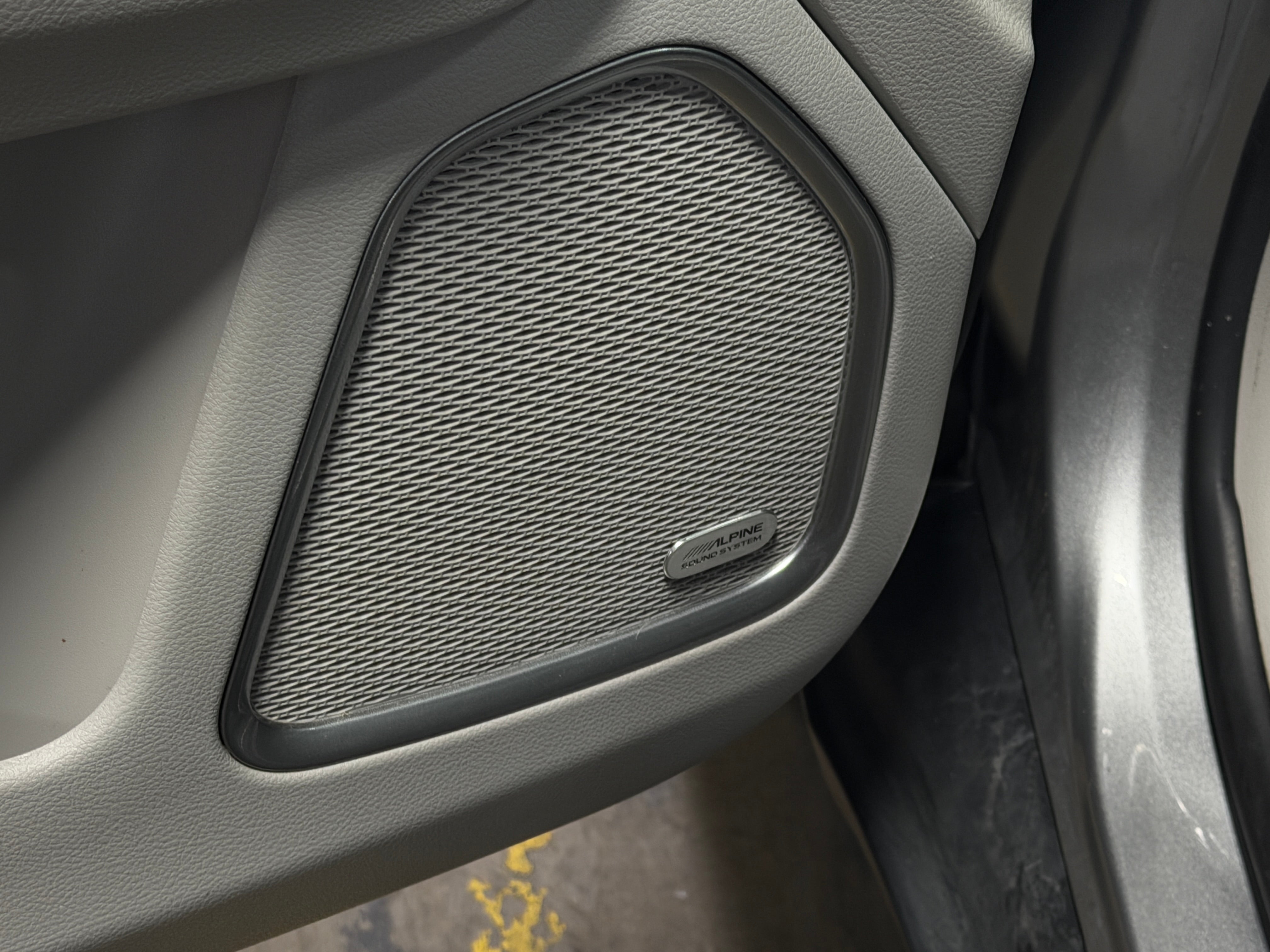 2022 Jeep Compass Latitude - Photo 10