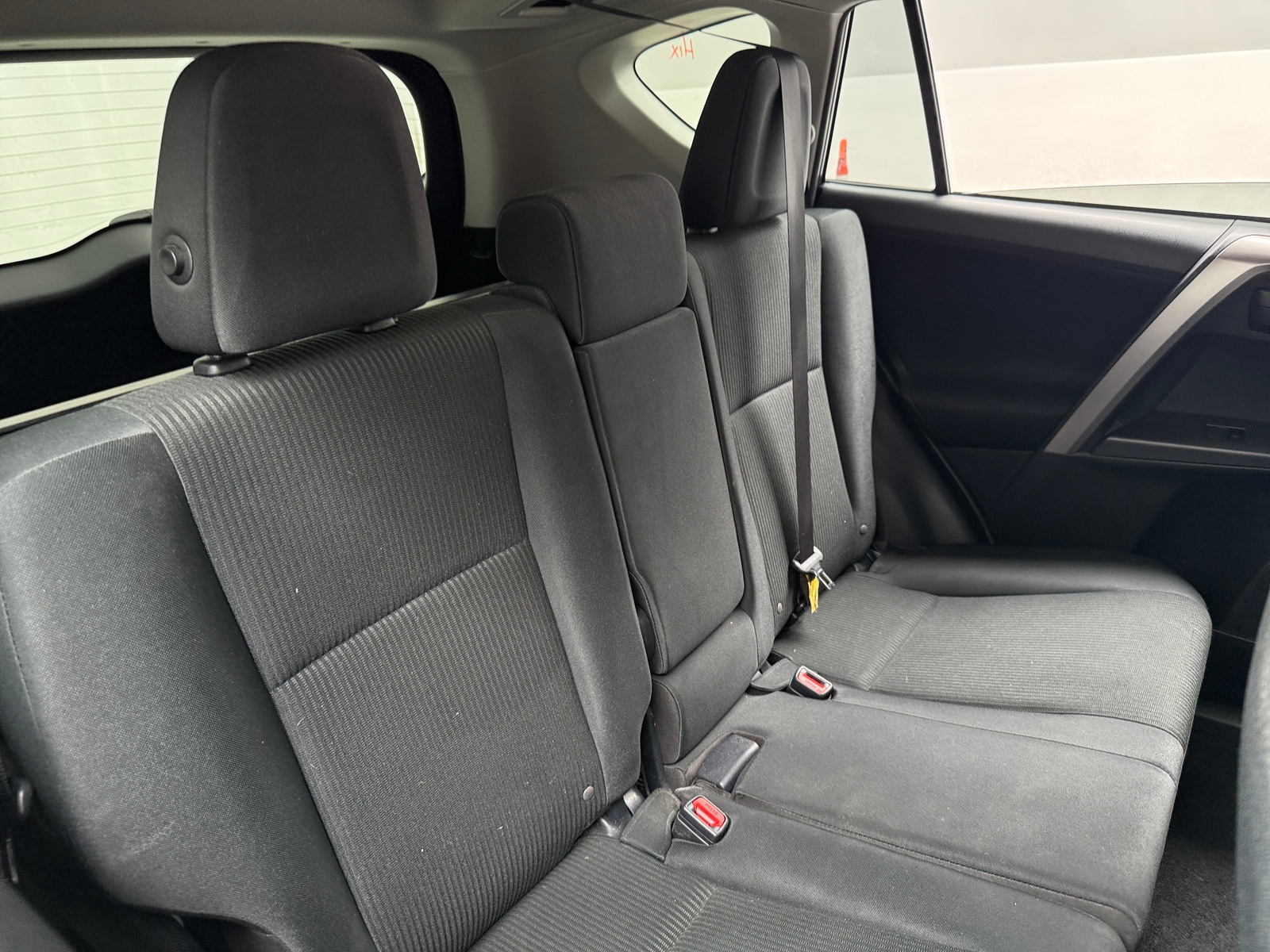 Thumbnail: 2016 Toyota RAV4 - 6