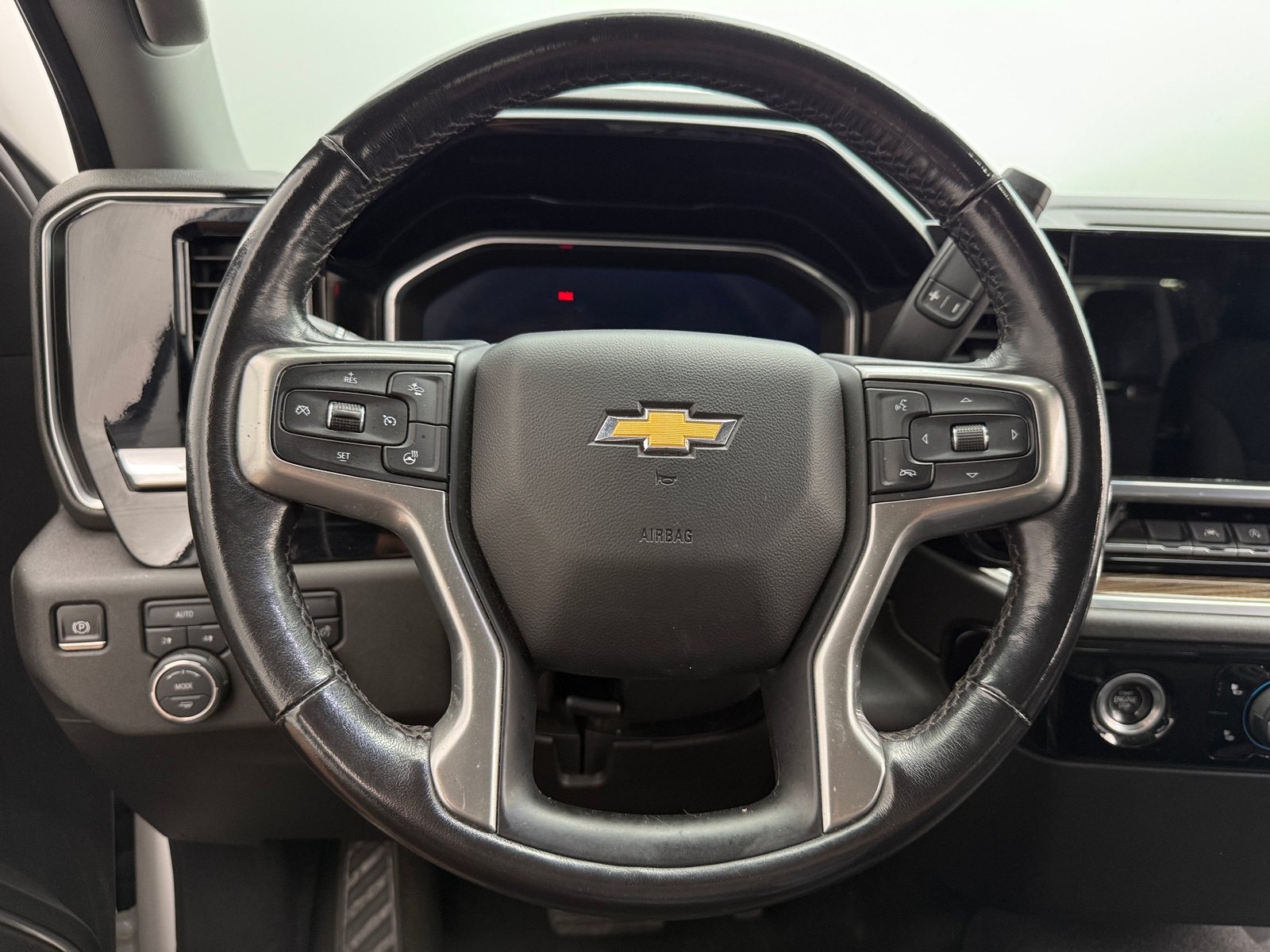 Thumbnail: 2022 Chevrolet Silverado 1500 - 5