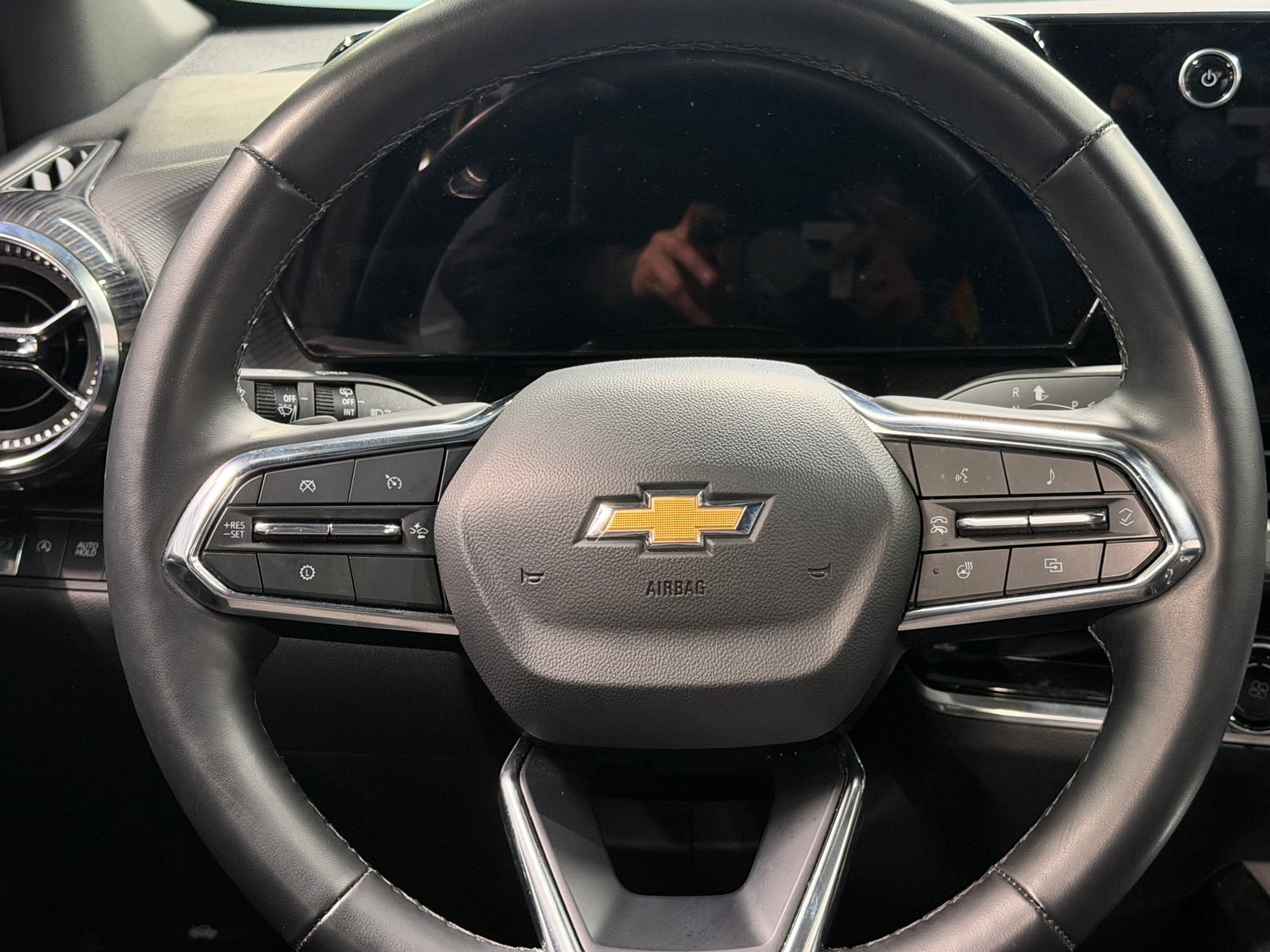 Thumbnail: 2025 Chevrolet Equinox - 5