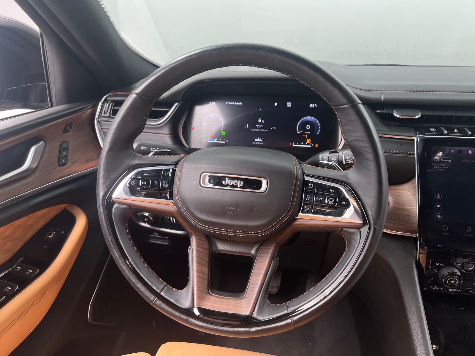 Thumbnail: 2023 Jeep Grand Cherokee L - 4