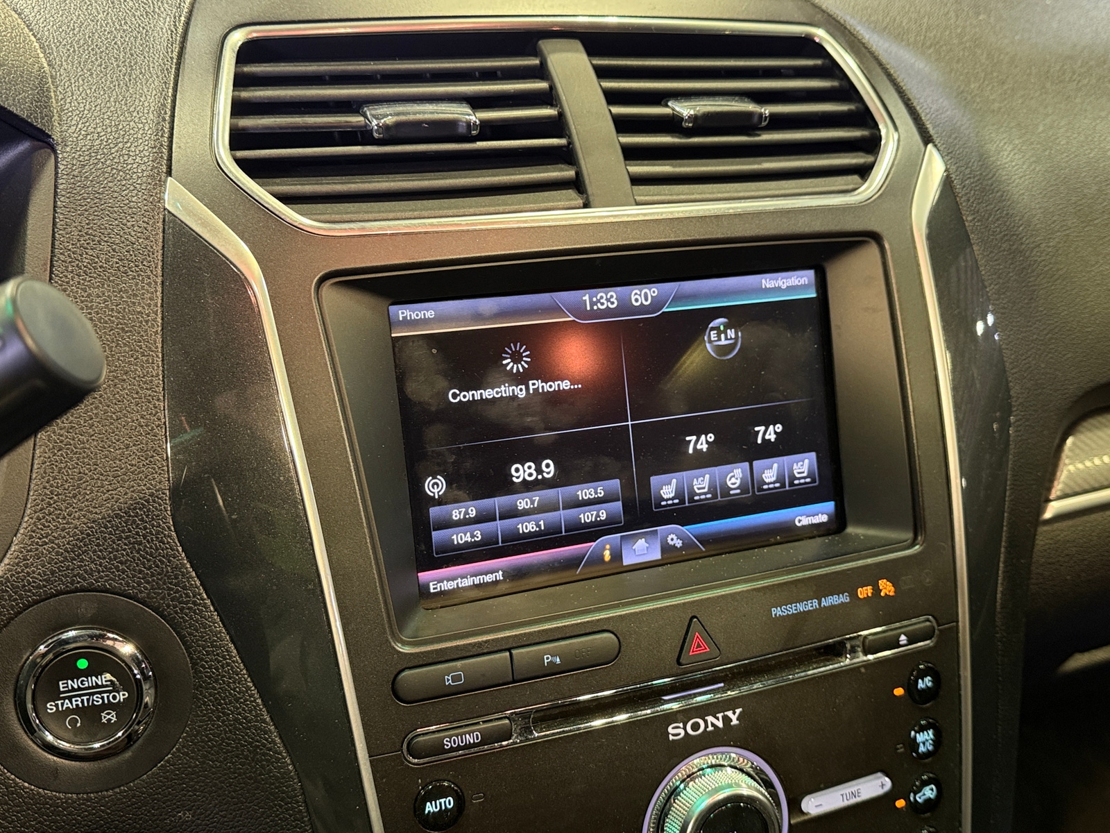 Thumbnail: 2016 Ford Explorer - 3