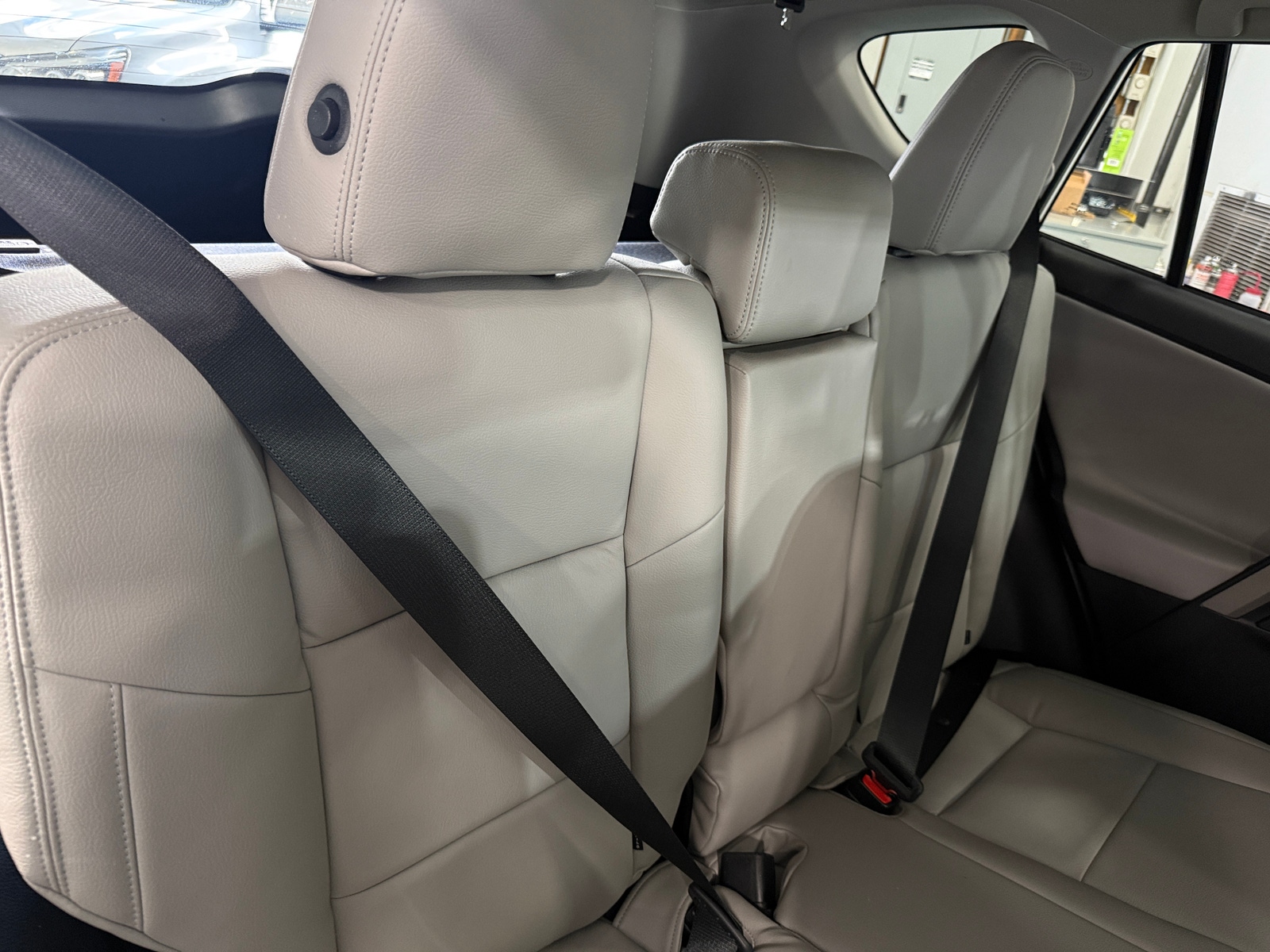 Thumbnail: 2018 Toyota RAV4 - 5