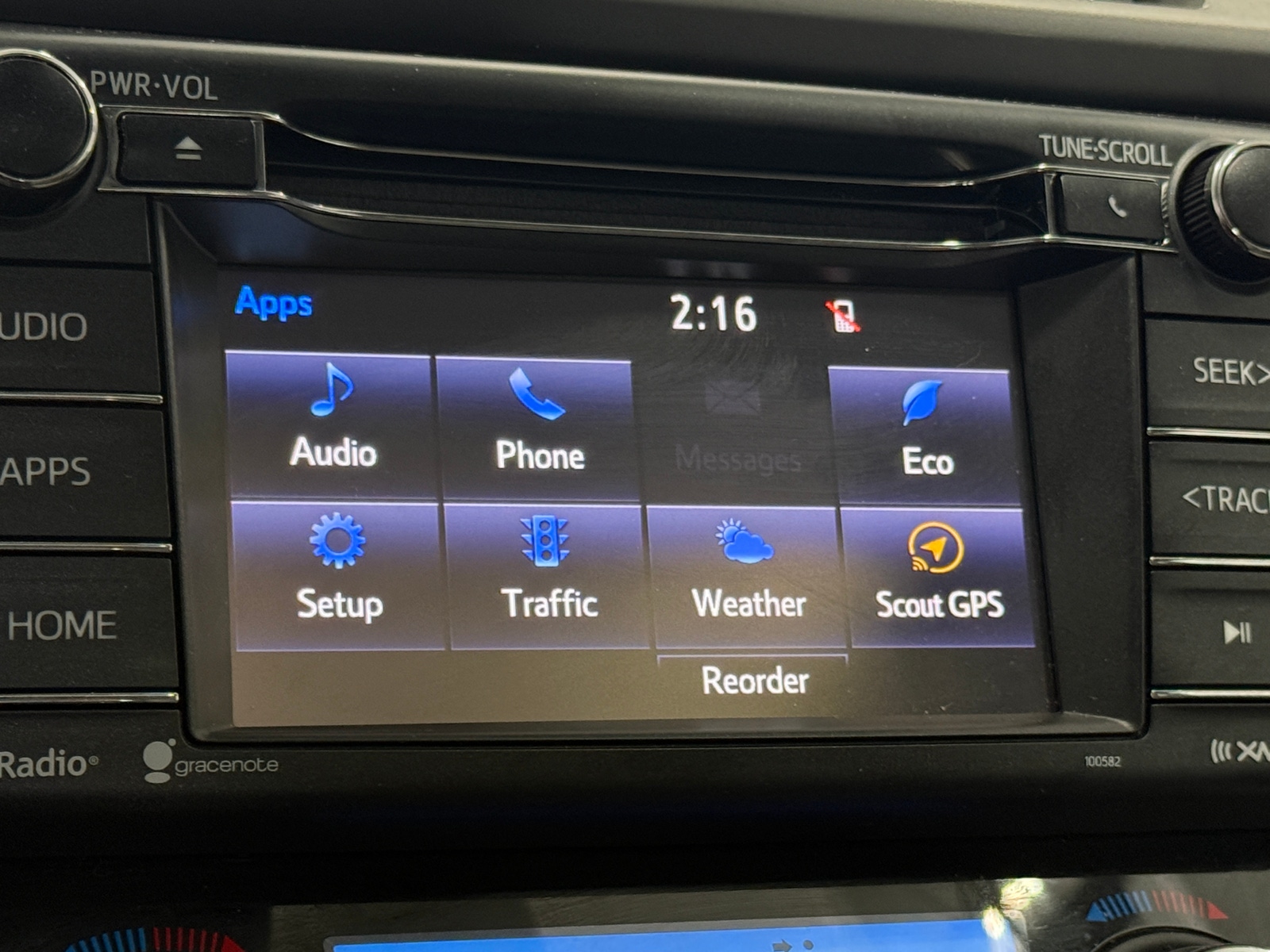 Thumbnail: 2018 Toyota RAV4 - 3