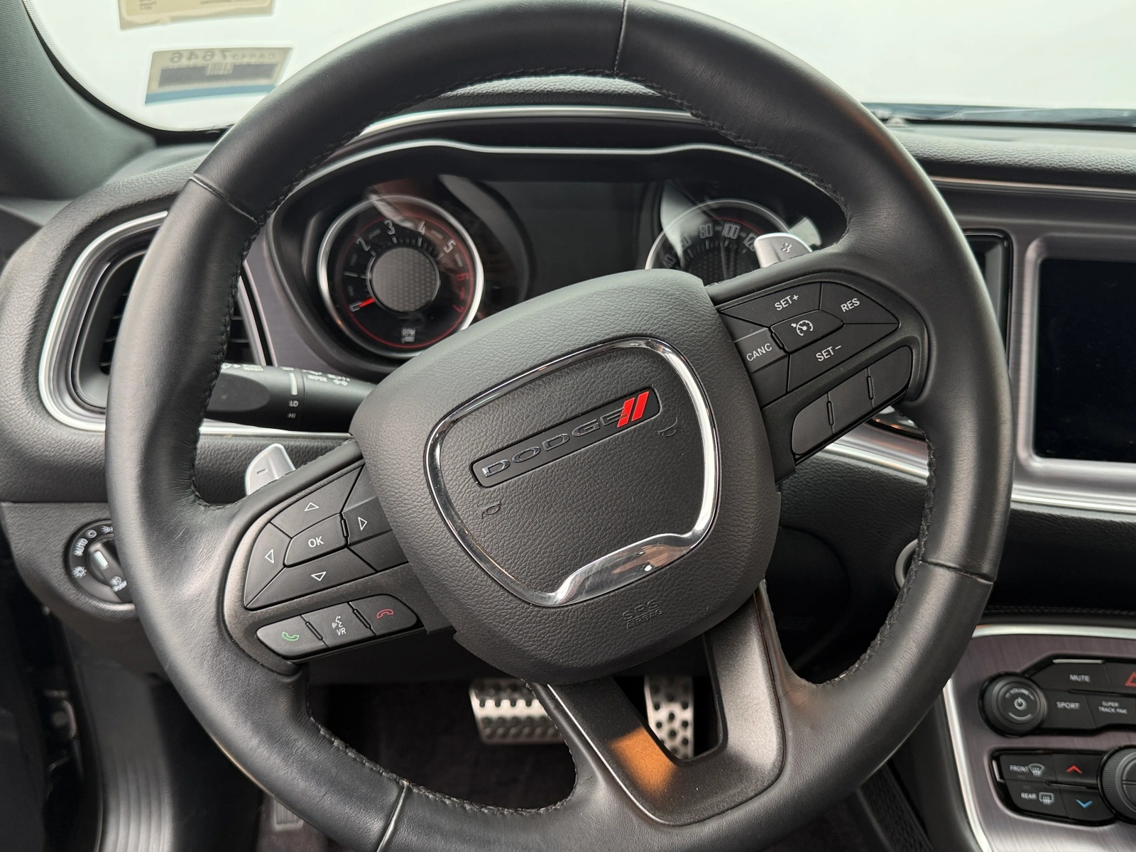 Thumbnail: 2017 Dodge Challenger - 4