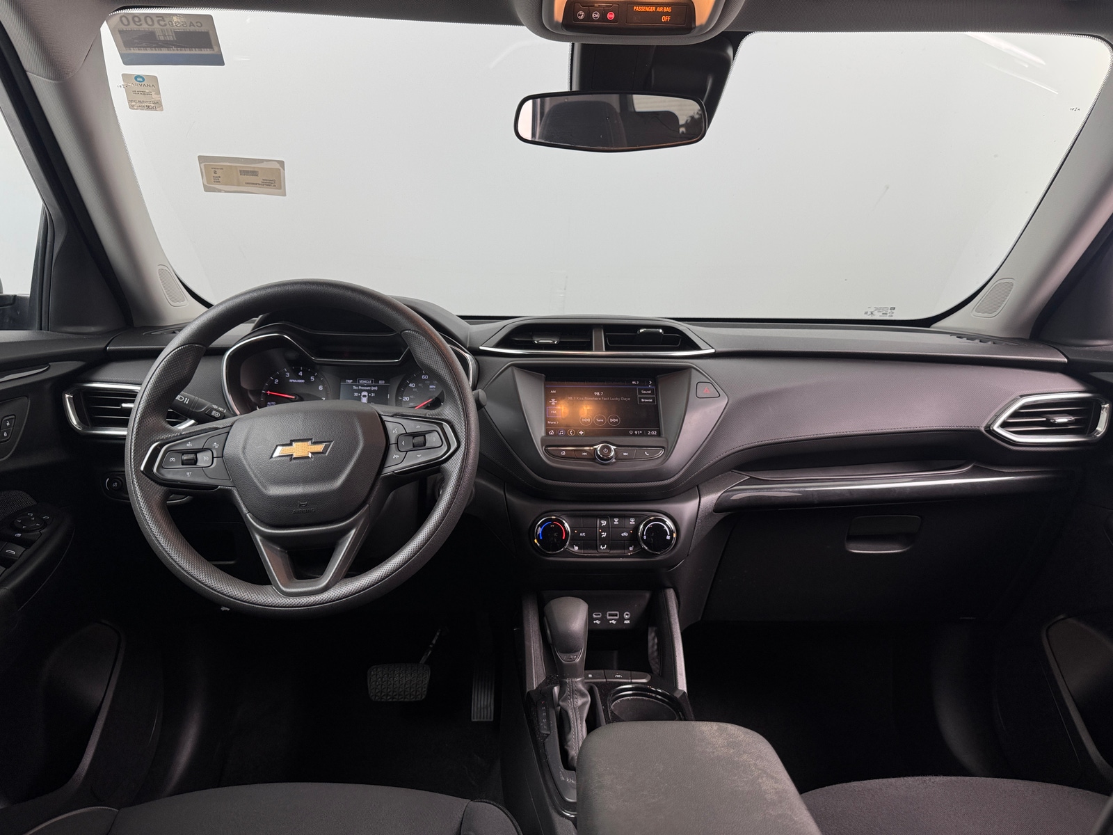 Thumbnail: 2023 Chevrolet TrailBlazer - 3
