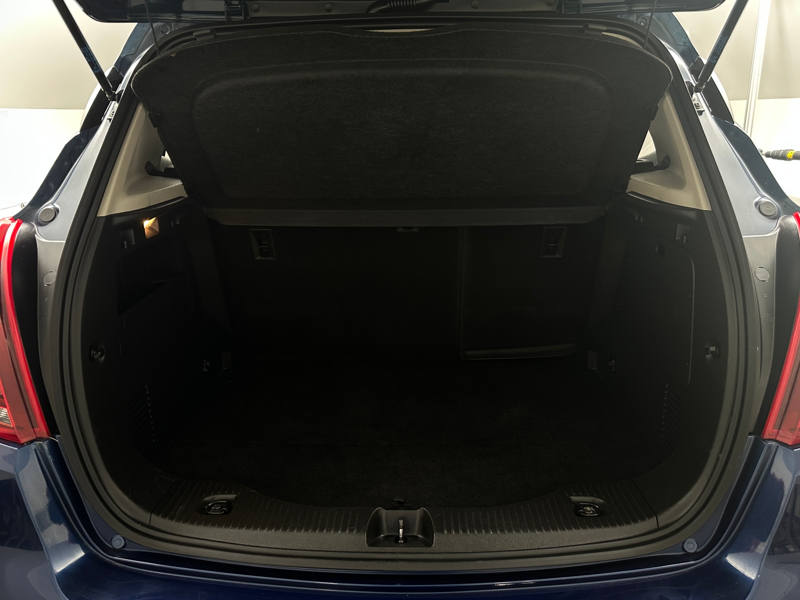 Thumbnail: 2020 Buick Encore - 6