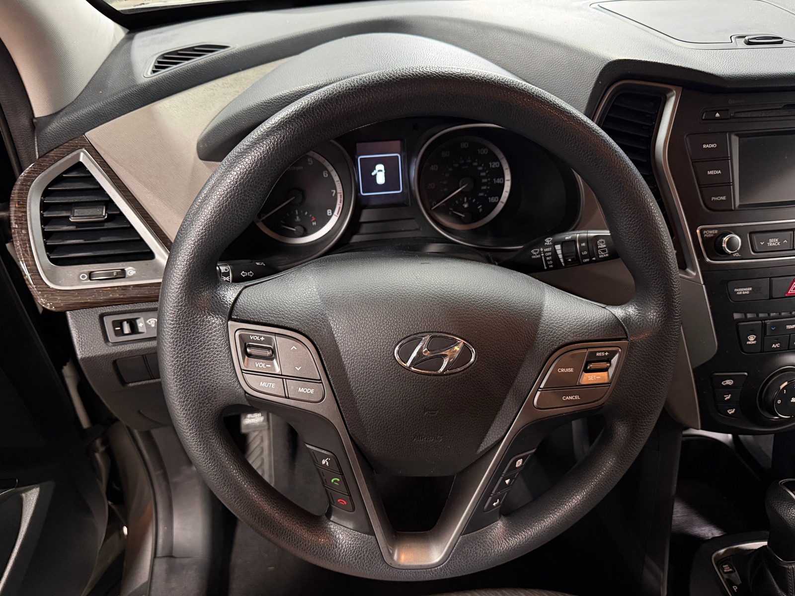 Thumbnail: 2018 Hyundai Santa Fe - 5