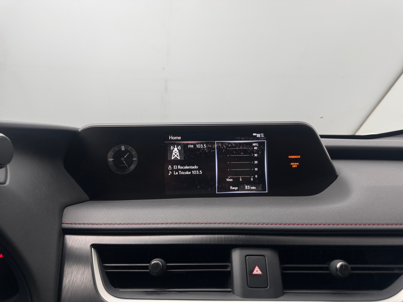 Thumbnail: 2019 Lexus UX - 4