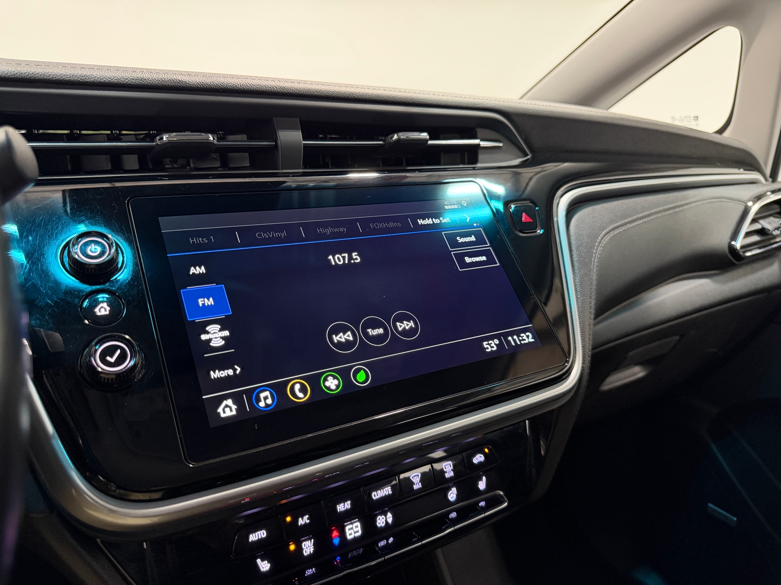 Thumbnail: 2023 Chevrolet Bolt EV - 3