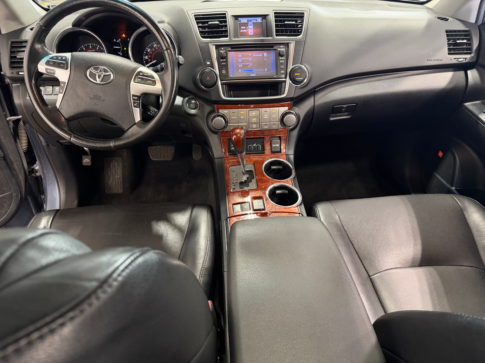 Thumbnail: 2013 Toyota Highlander - 2