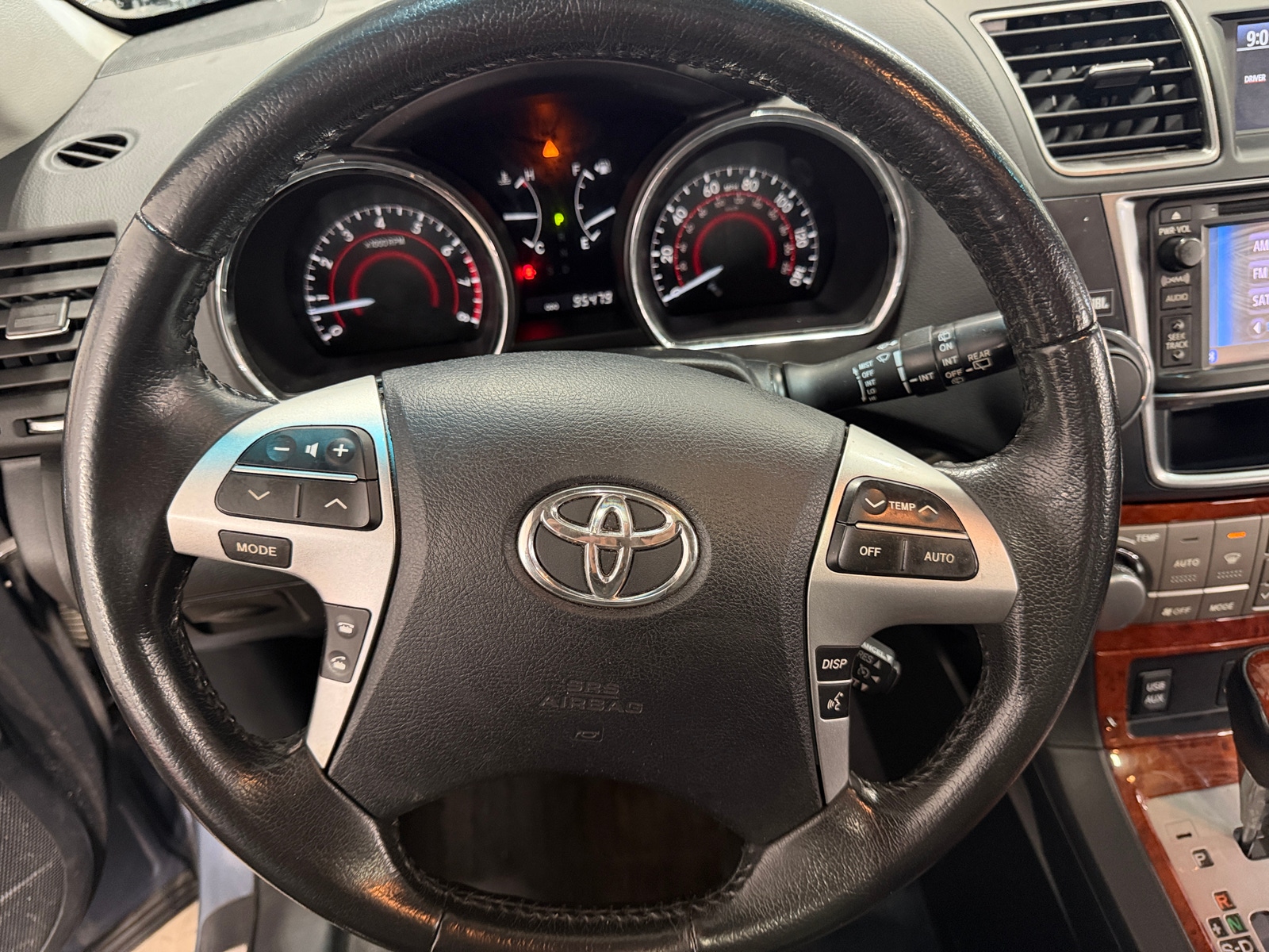 Thumbnail: 2013 Toyota Highlander - 4