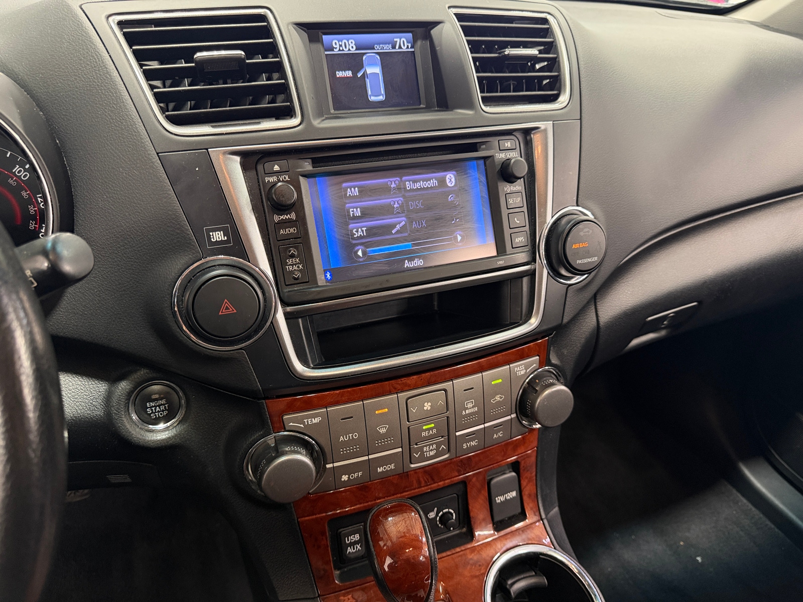 Thumbnail: 2013 Toyota Highlander - 3