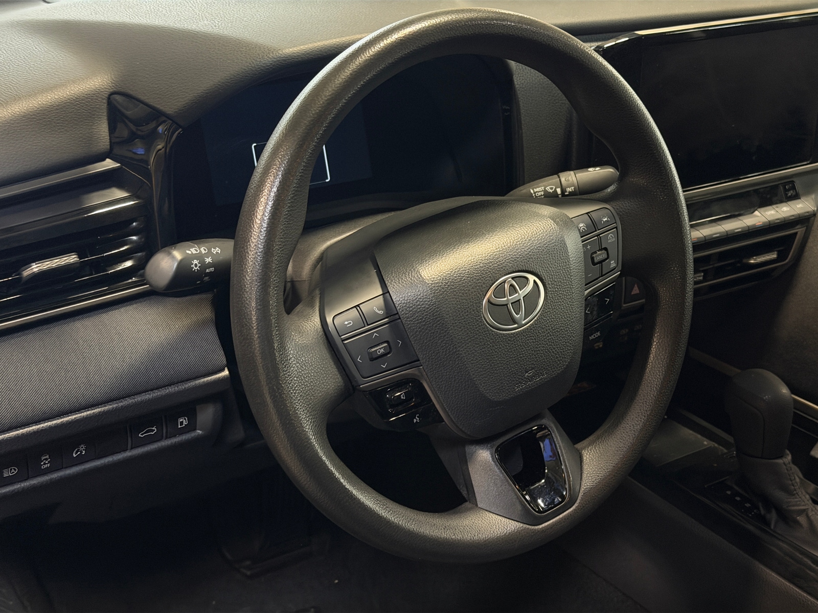 Thumbnail: 2025 Toyota Camry - 5