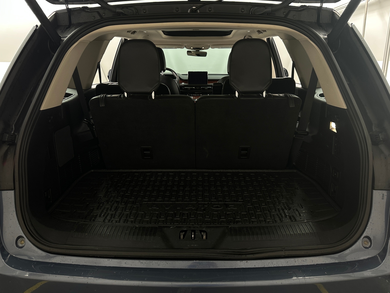 Thumbnail: 2021 Lincoln Aviator - 6