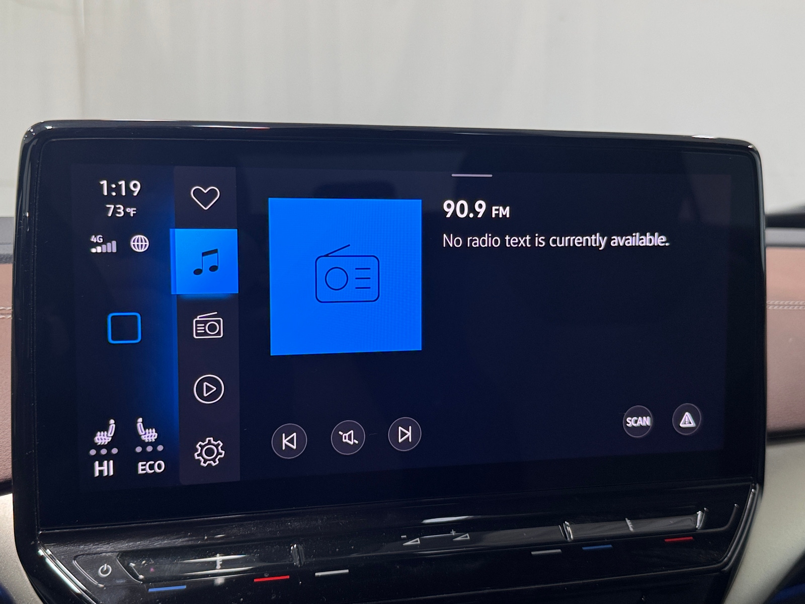 Thumbnail: 2023 Volkswagen ID.4 - 4