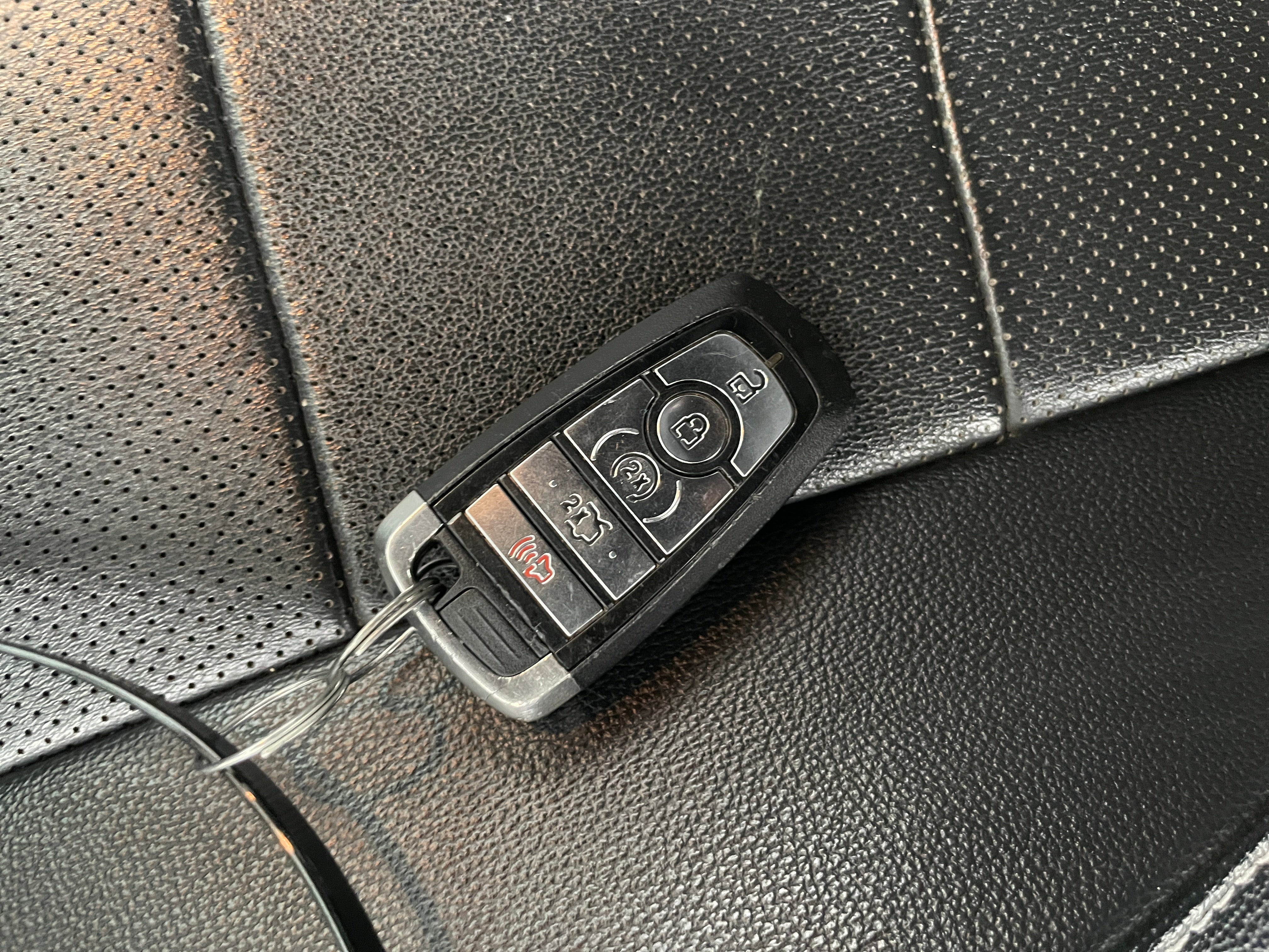 2018 Ford Mustang EcoBoost Premium - Photo 8