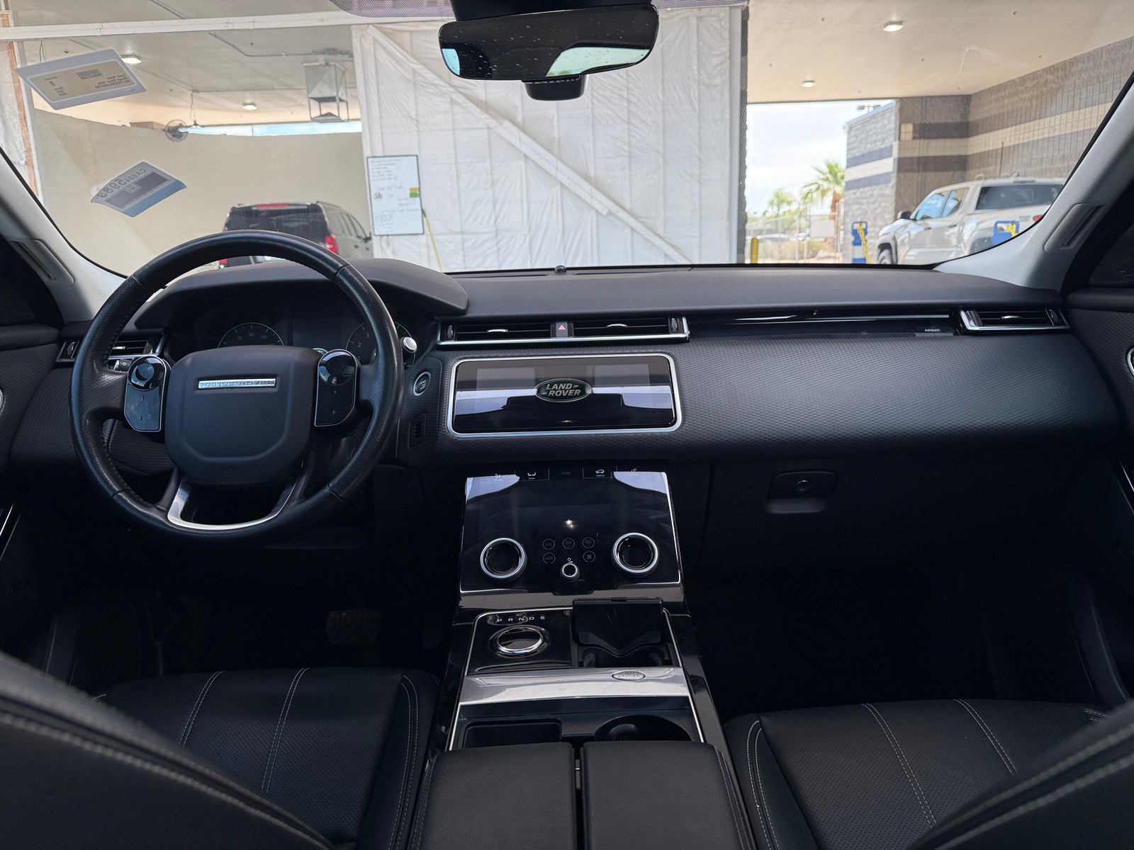 Thumbnail: 2020 Land Rover Range Rover Velar - 2