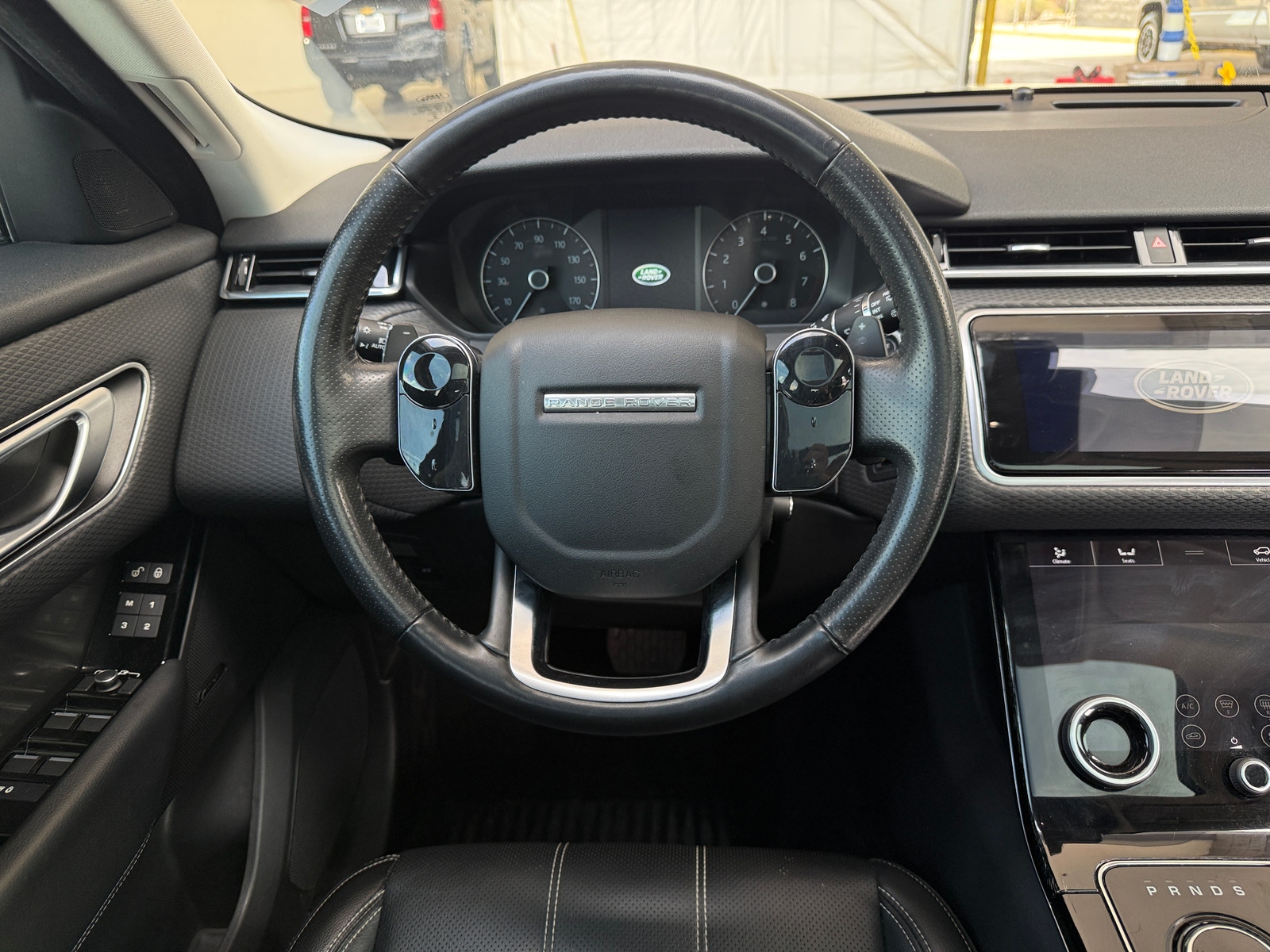 Thumbnail: 2020 Land Rover Range Rover Velar - 4