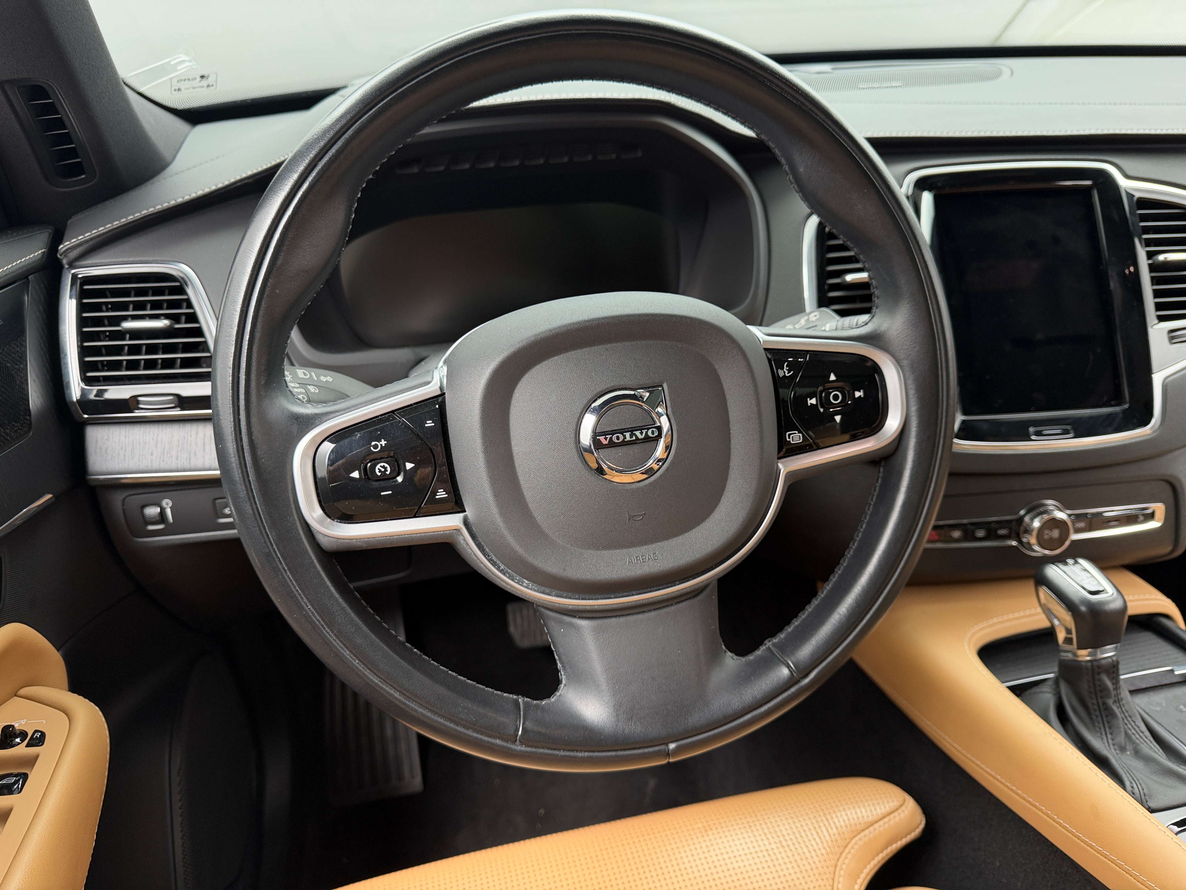 2022 Volvo XC90 Inscription