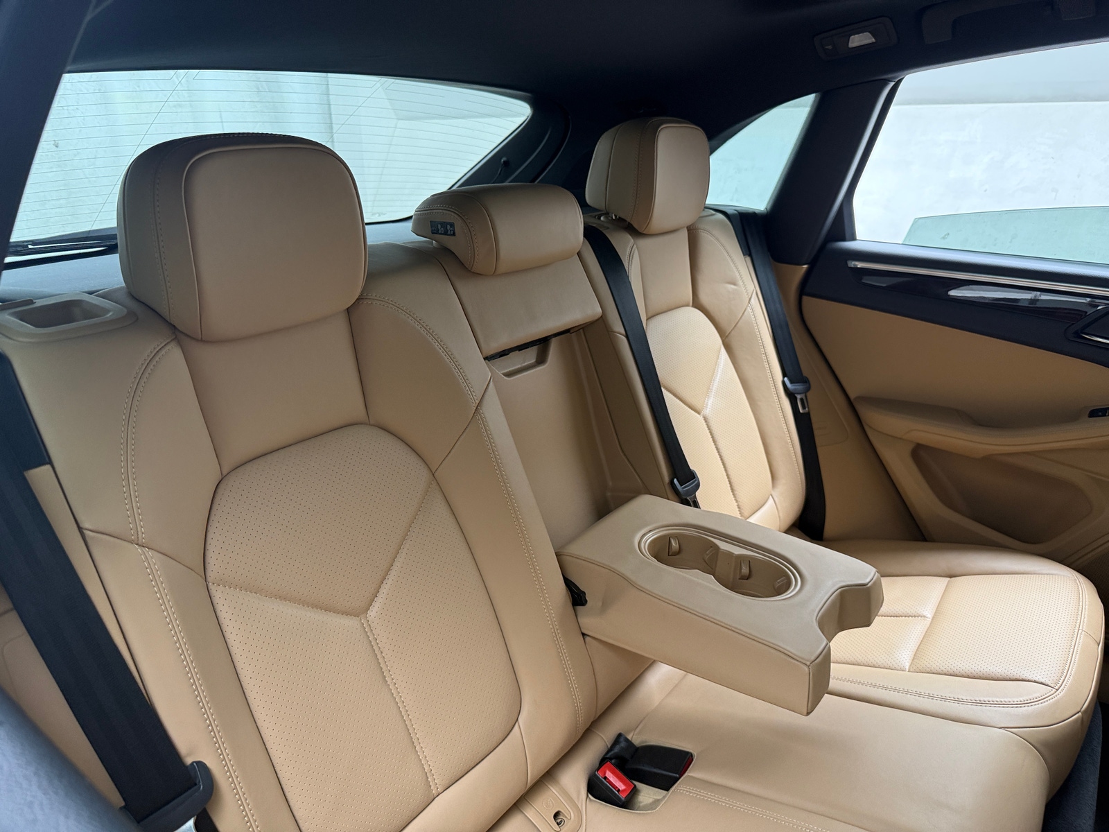Thumbnail: 2018 Porsche Macan - 5