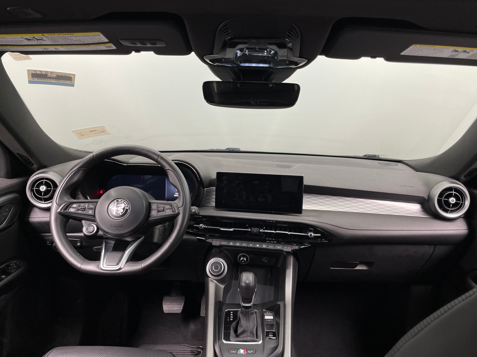 Thumbnail: 2024 Alfa Romeo Tonale - 2