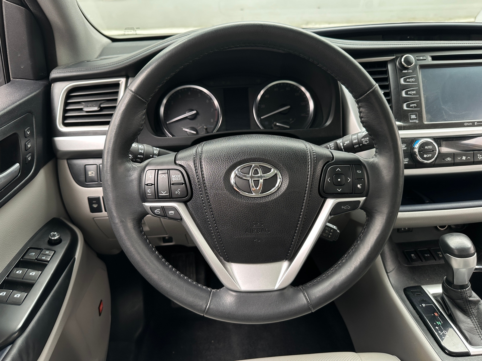 Thumbnail: 2015 Toyota Highlander - 5