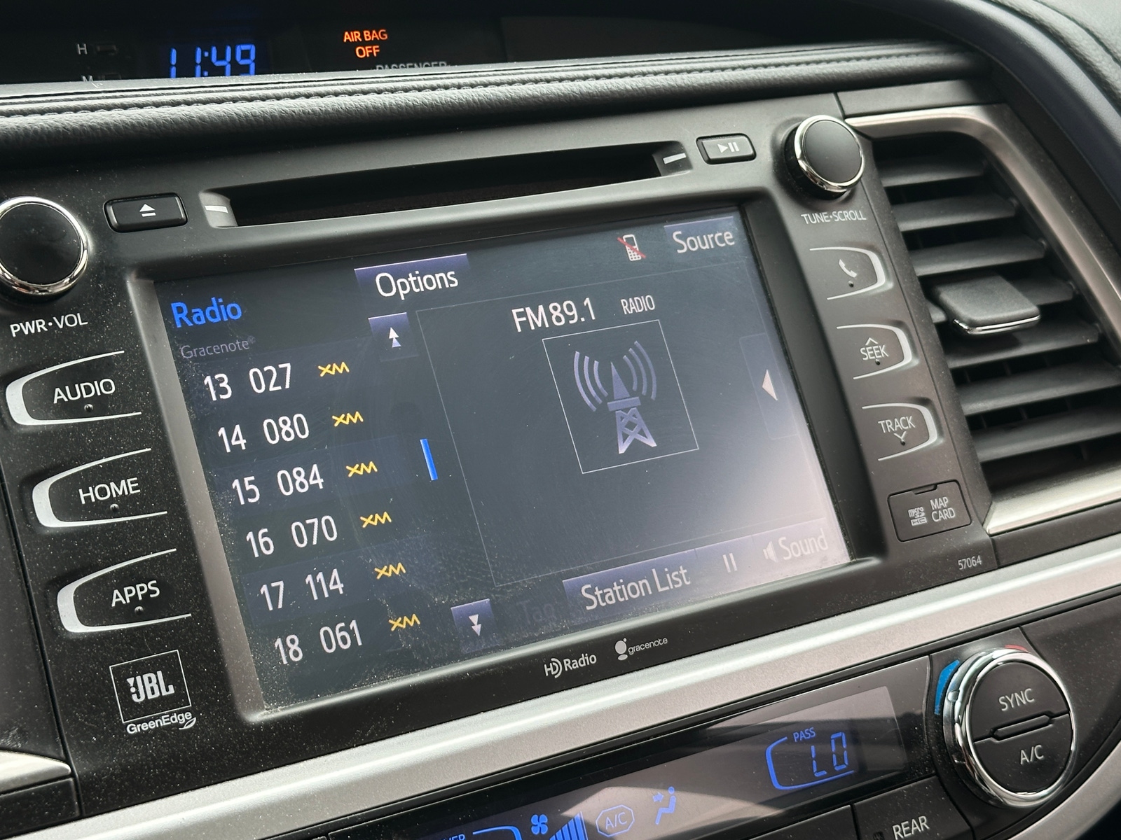 Thumbnail: 2015 Toyota Highlander - 4