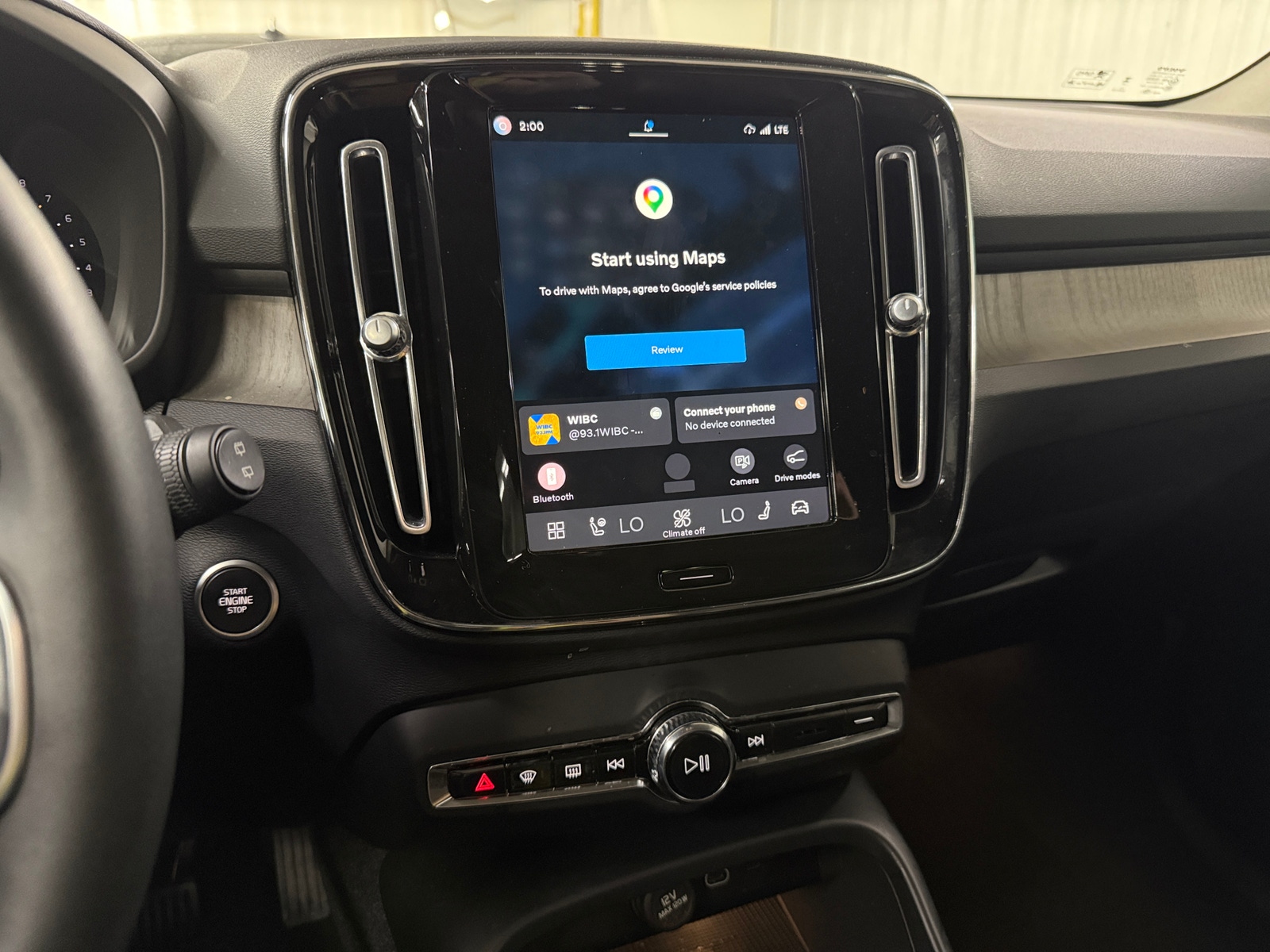 Thumbnail: 2023 Volvo XC40 - 3