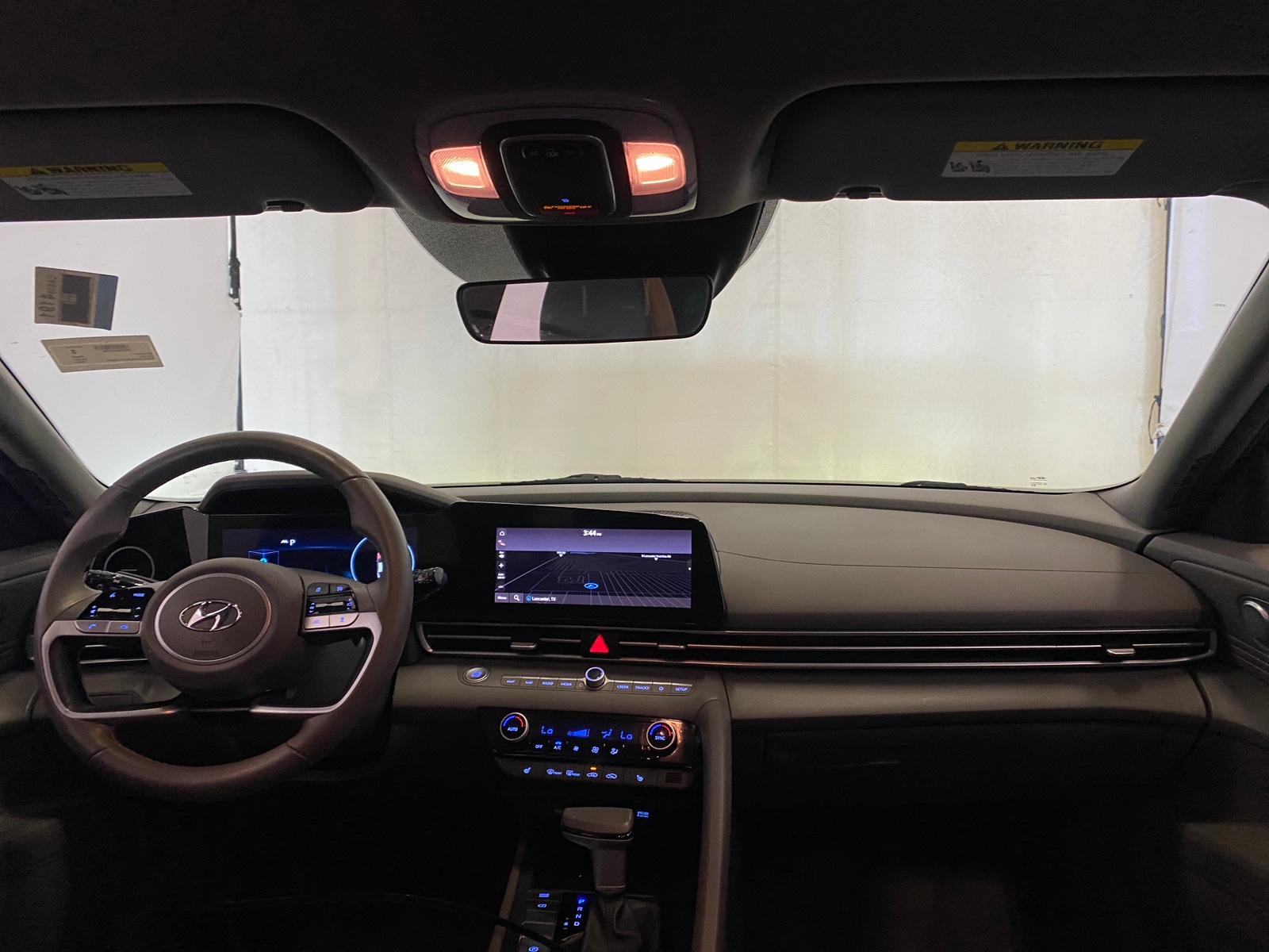 Thumbnail: 2023 Hyundai Elantra - 3