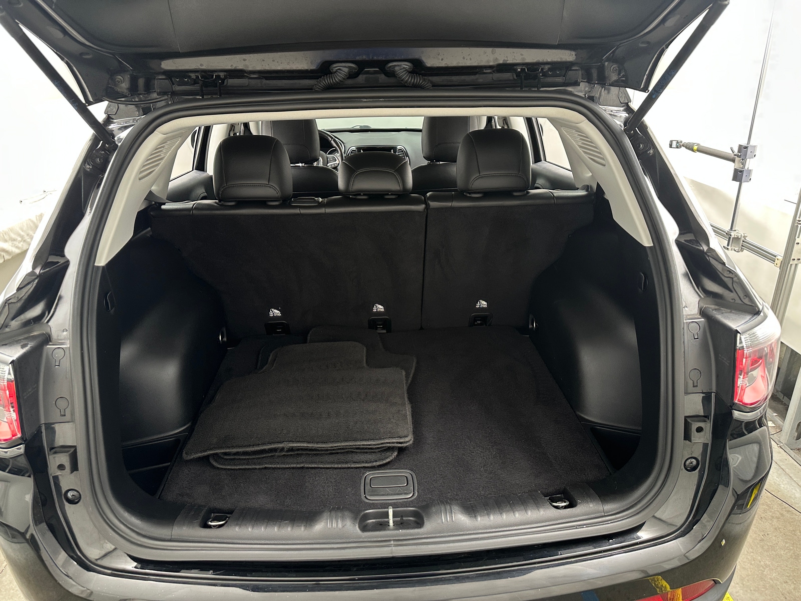 Thumbnail: 2021 Jeep Compass - 6