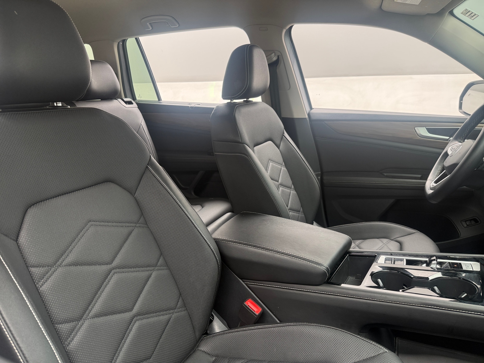 Thumbnail: 2025 Volkswagen Atlas - 2