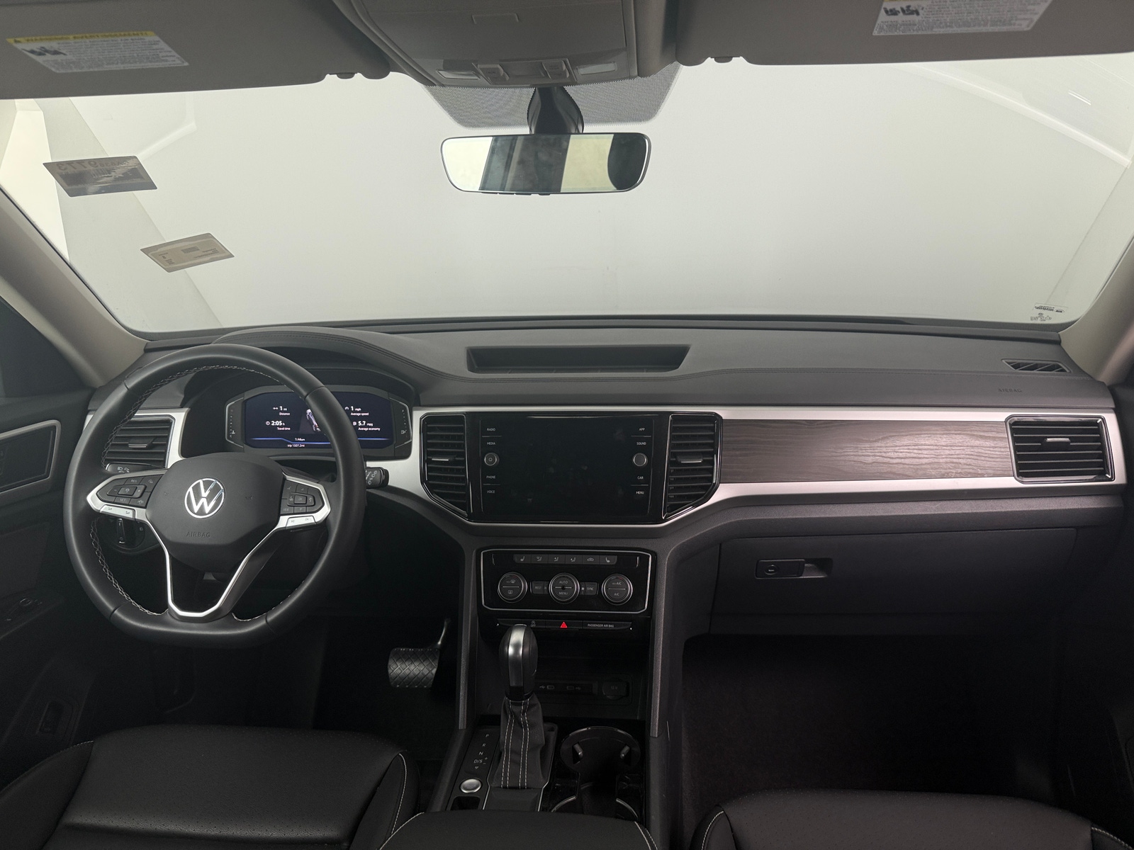 Thumbnail: 2023 Volkswagen Atlas - 2