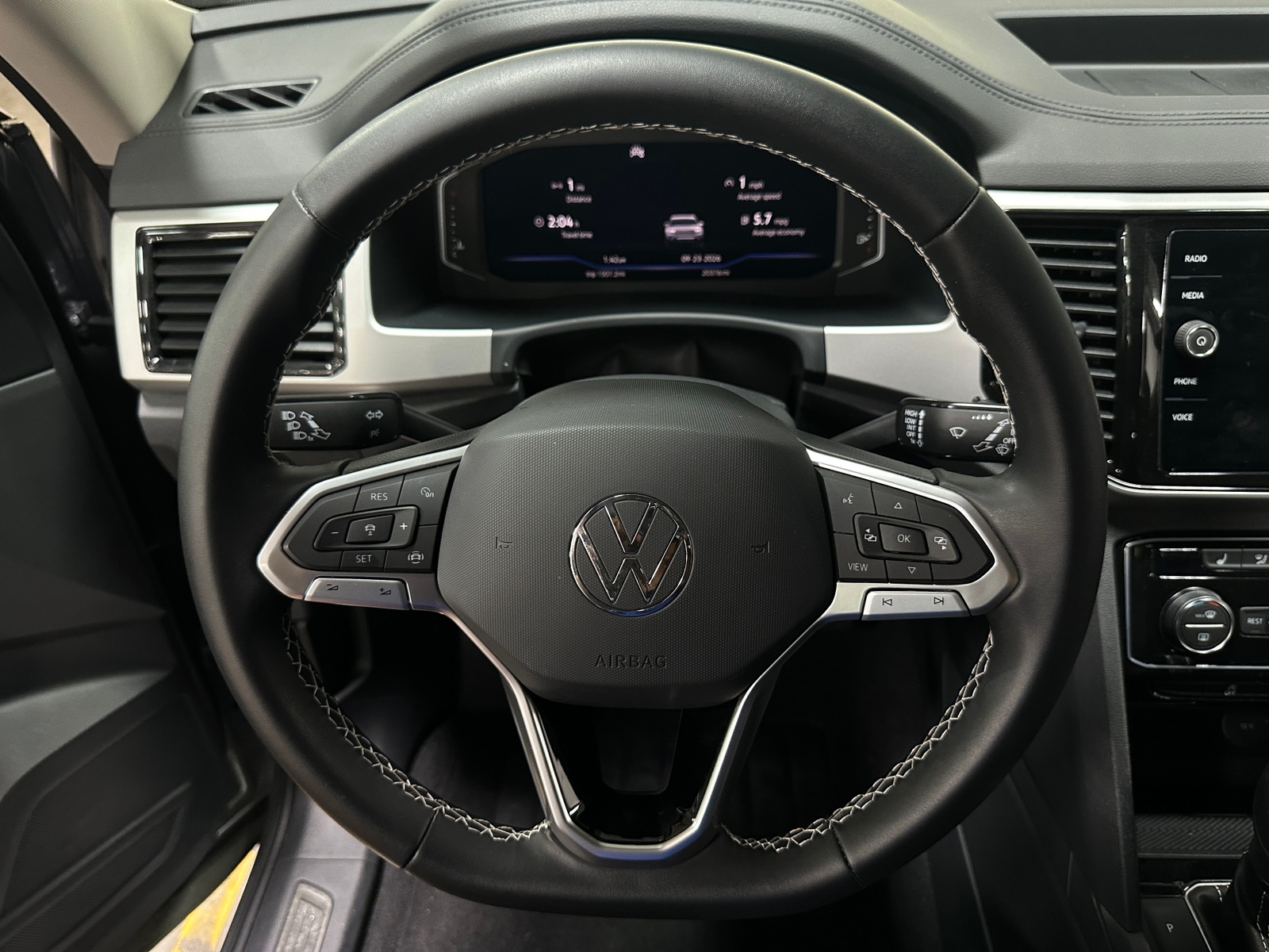 Thumbnail: 2023 Volkswagen Atlas - 4