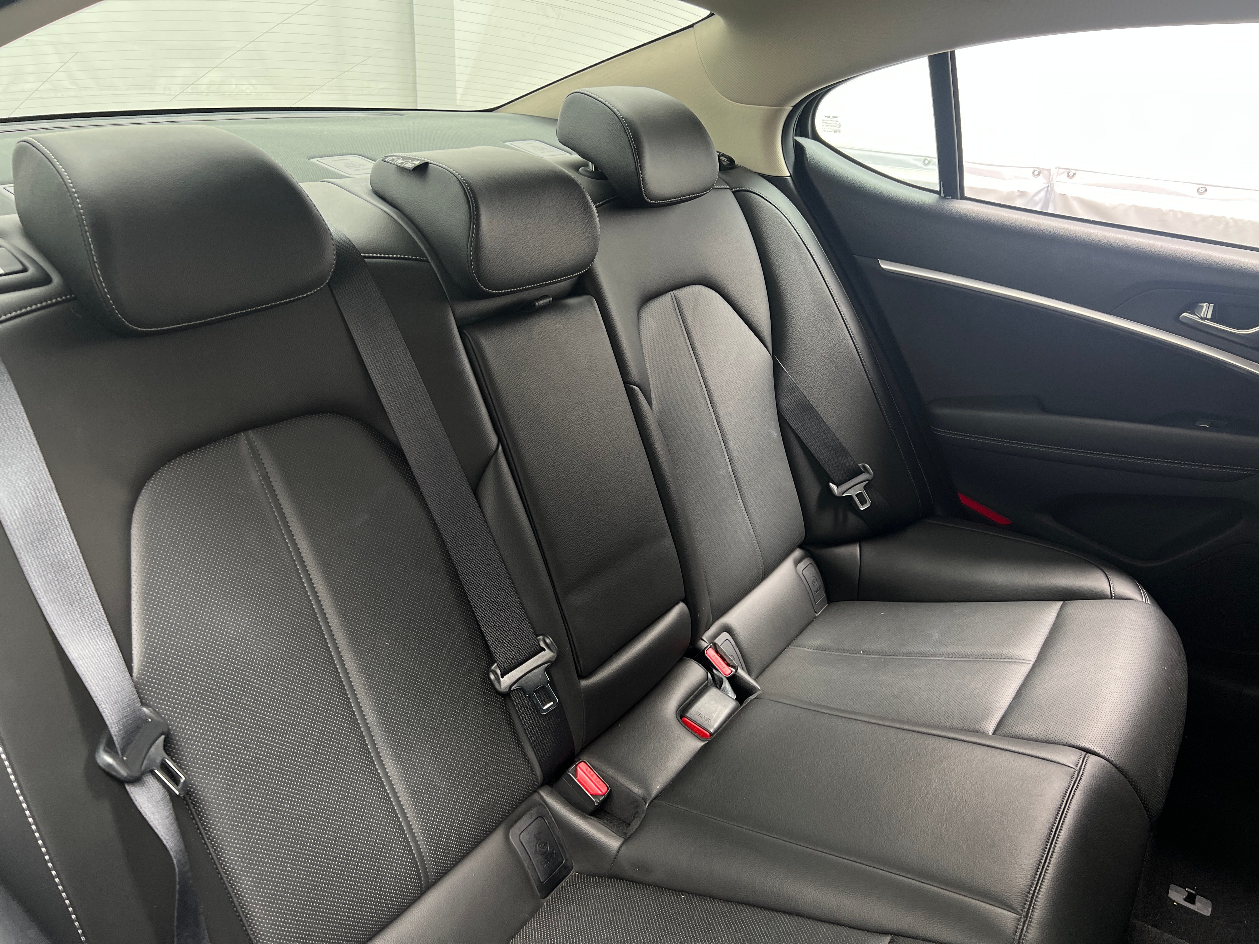 2025 GENESIS G70
