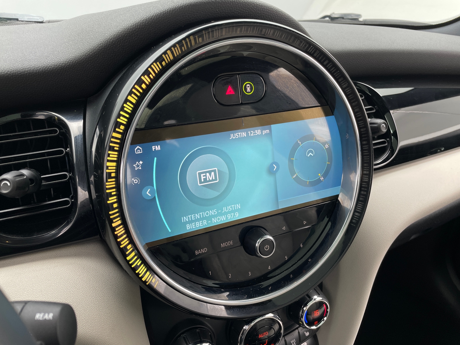 Thumbnail: 2023 MINI Cooper Hardtop - 3