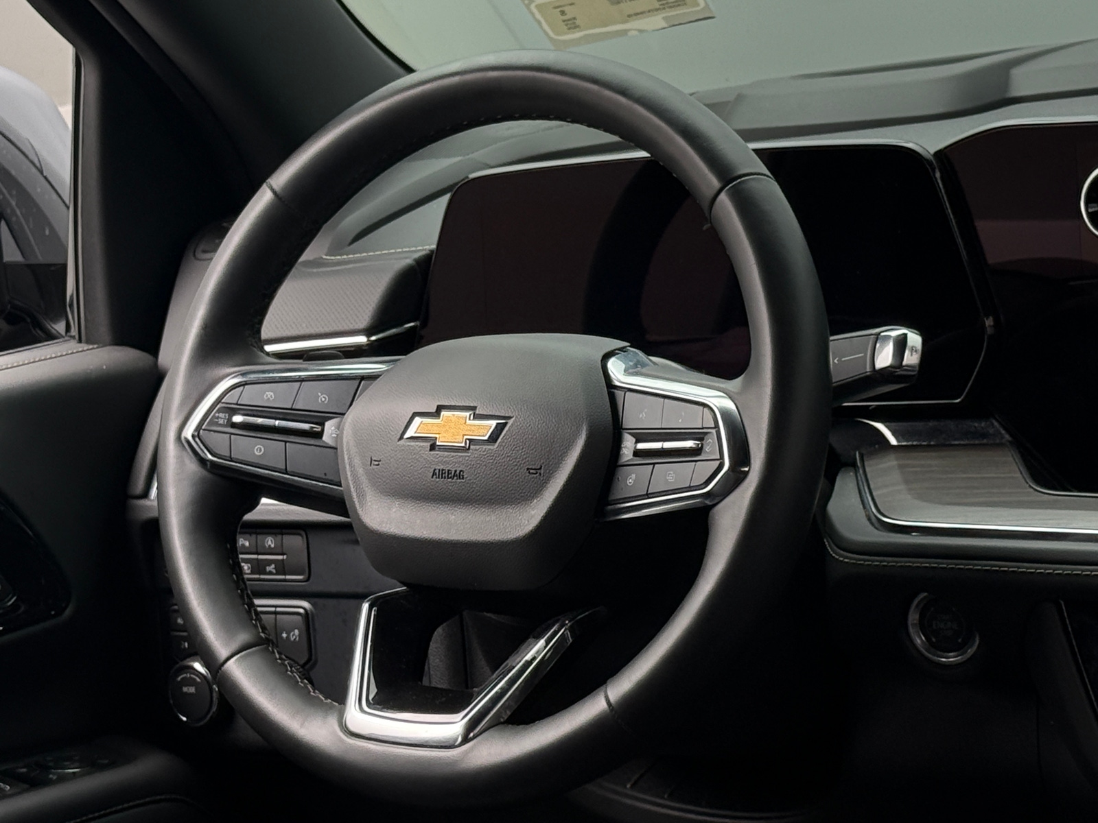 Thumbnail: 2026 Chevrolet Suburban - 4