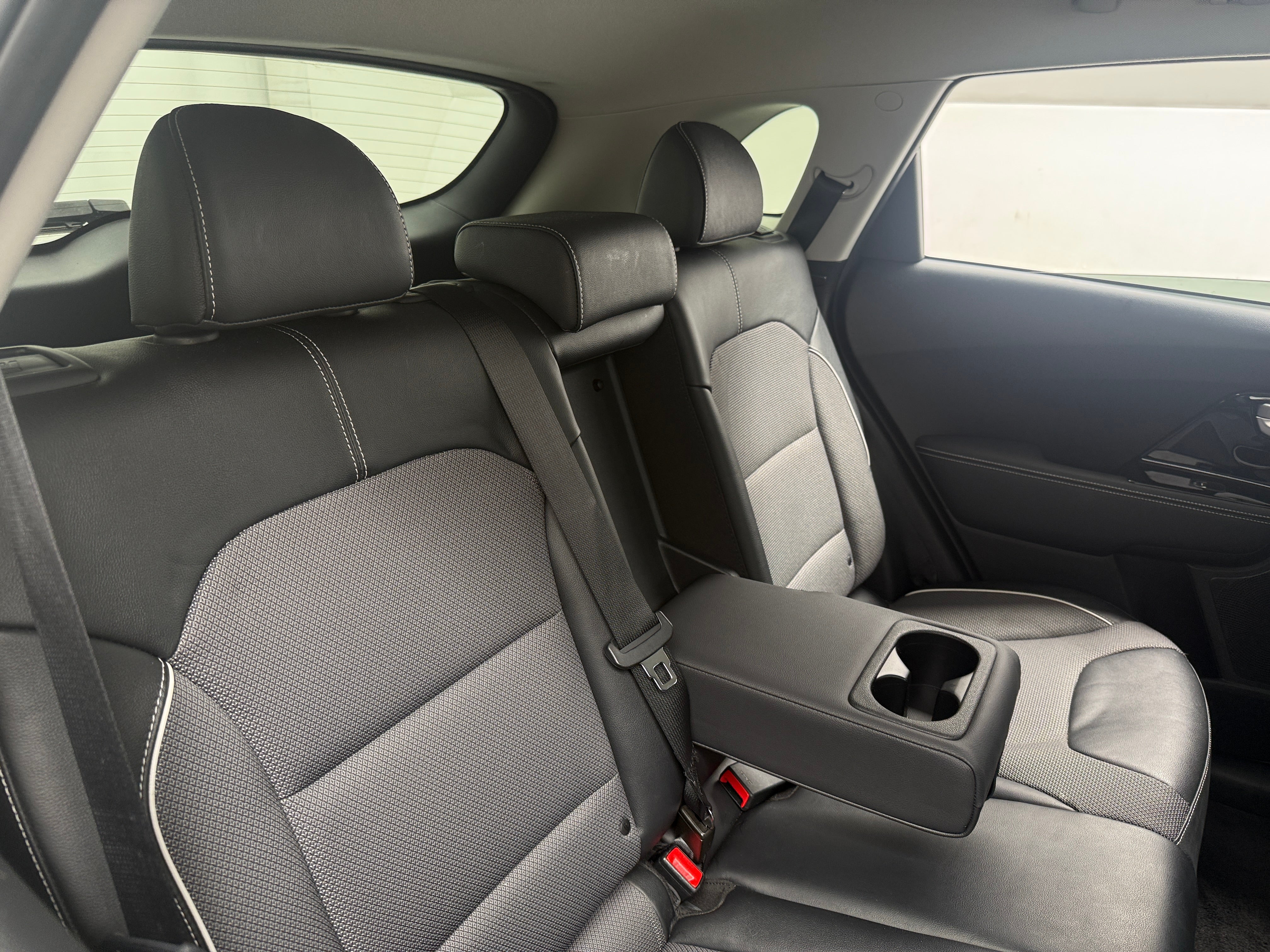 Used 2022 Kia Niro EX with VIN KNDCC3LGXN5122843 for sale in Auburn, WA
