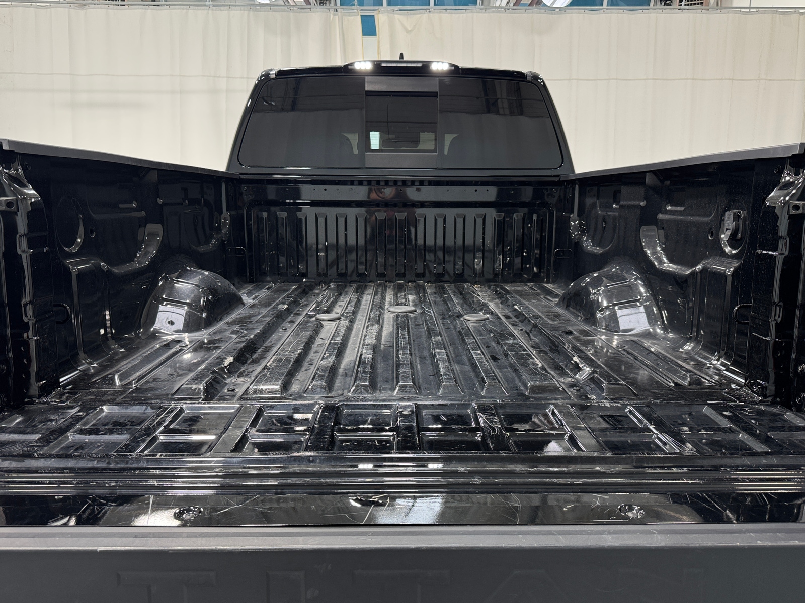 Thumbnail: 2024 Nissan Titan - 7