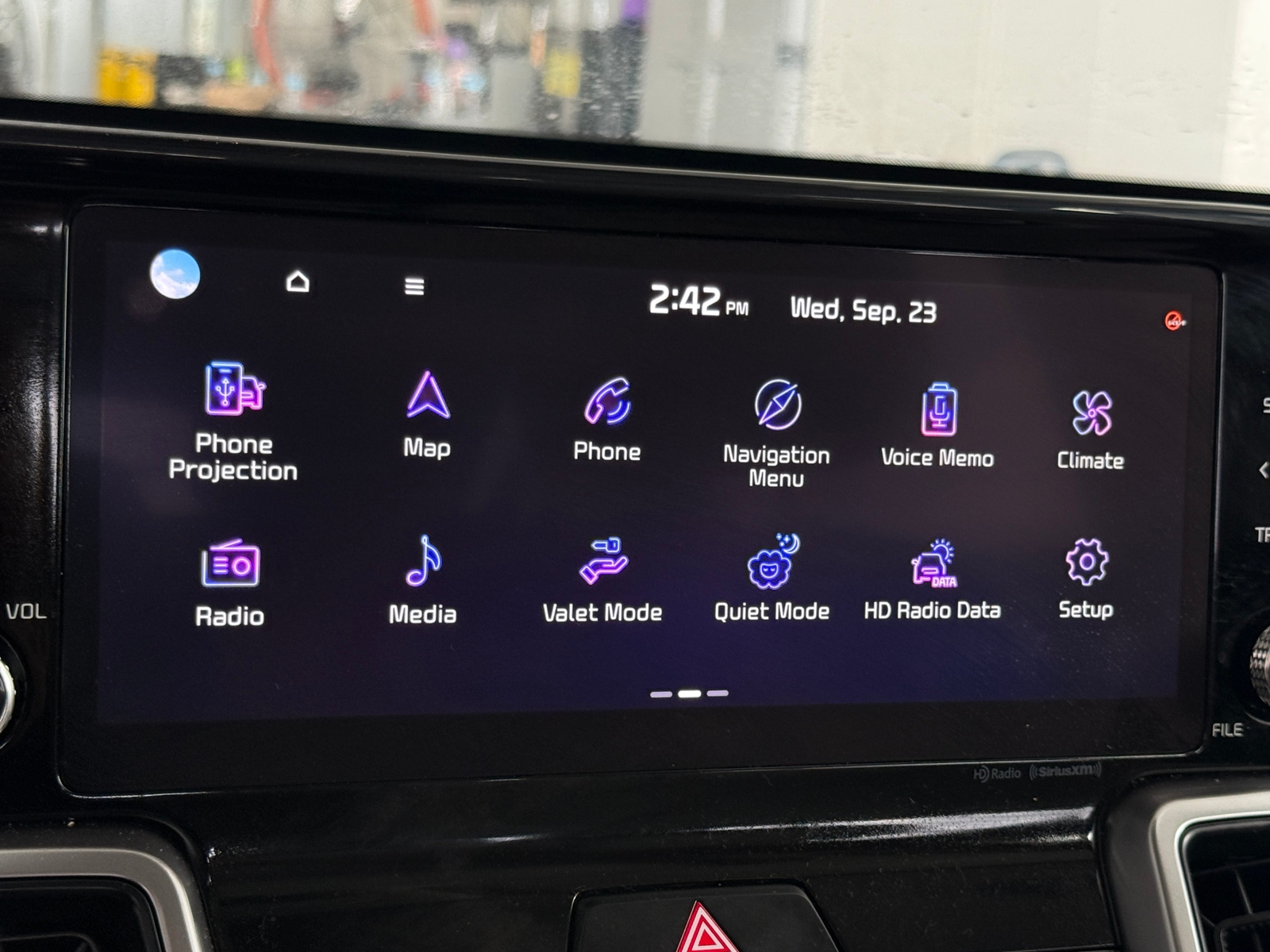Thumbnail: 2023 Kia Sorento - 3